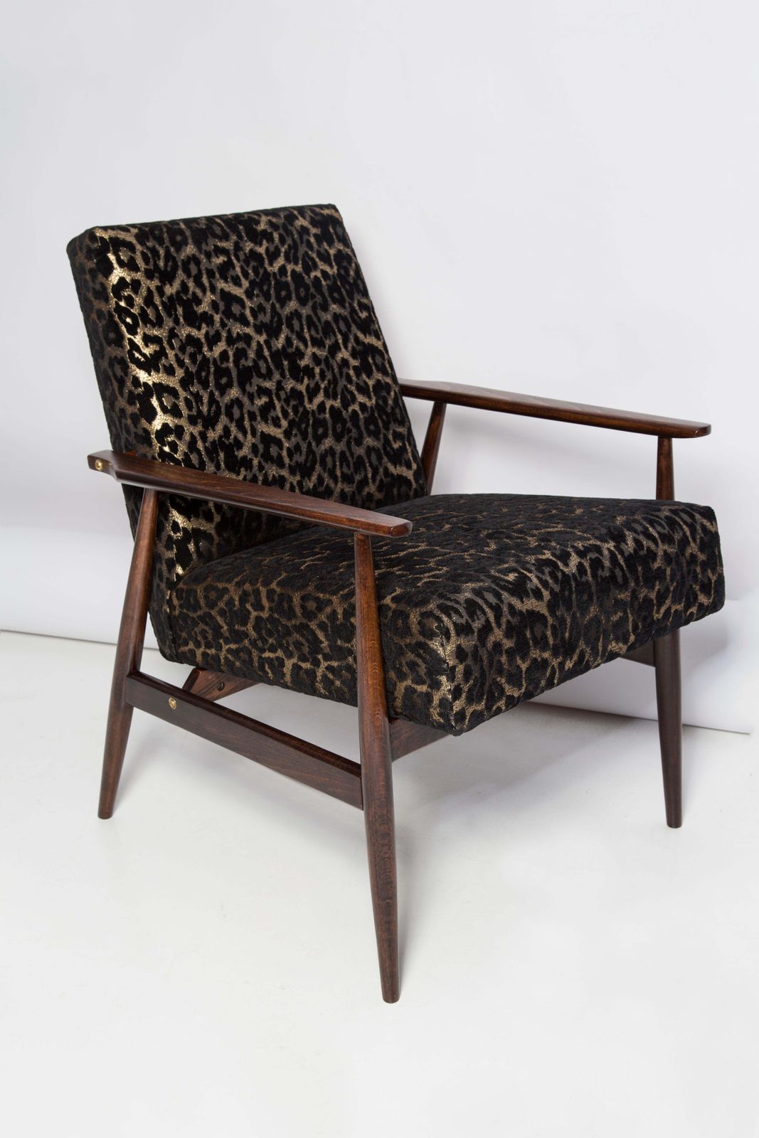 photo furniture Mid Century Fauteuil Met Luipaardprint Fluweel, Dante, H. Lis, Europa, Jaren 1960