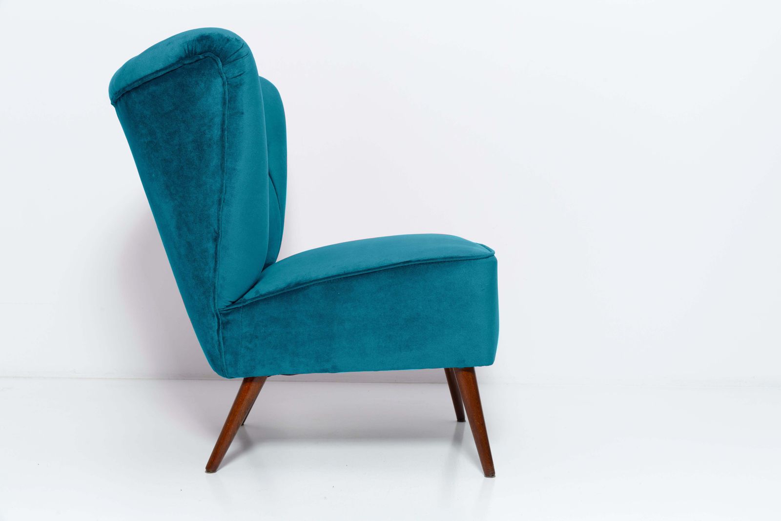 Mid Century Petrol Blauwe Fluwelen Club Fauteuil, Europa, Jaren 1960 photo Meubels