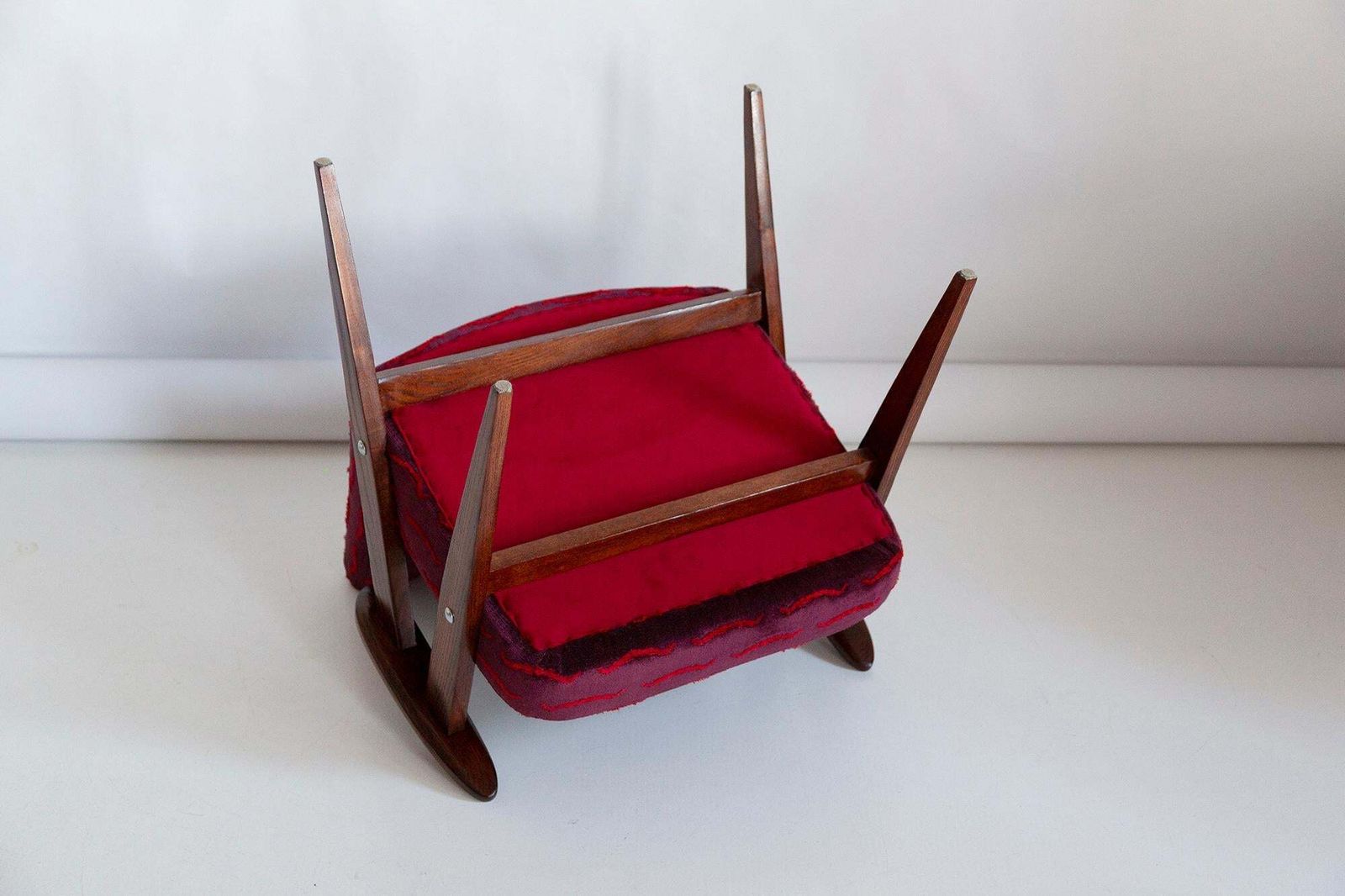 photo vinterior Mid Century 366 Armchair, Dark Red Velvet, By Jozef Chierowski, Europe, 1960s