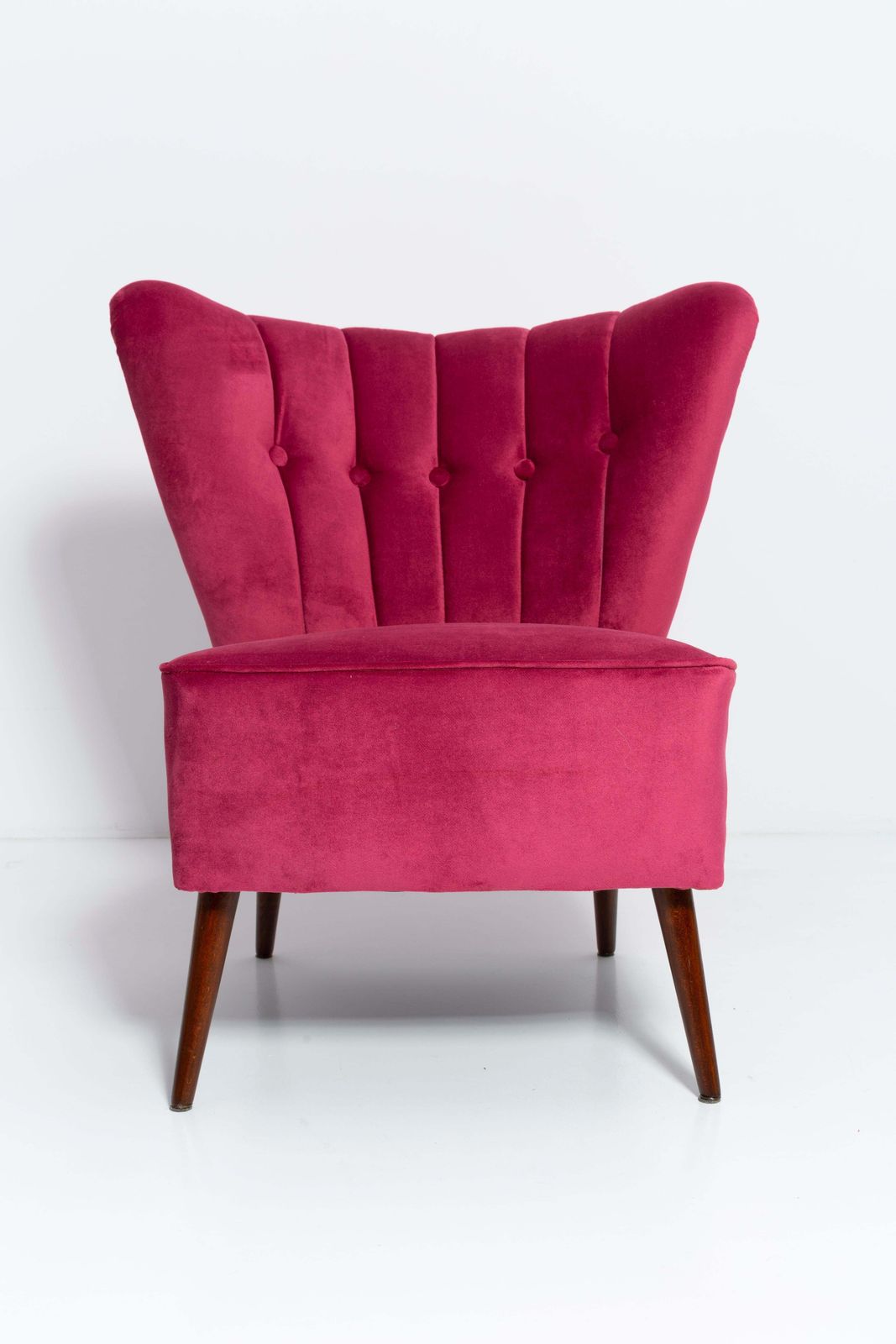 Mid Century Magenta Roze Velvet Club Fauteuil, Europa, Jaren 1960 photo vintage