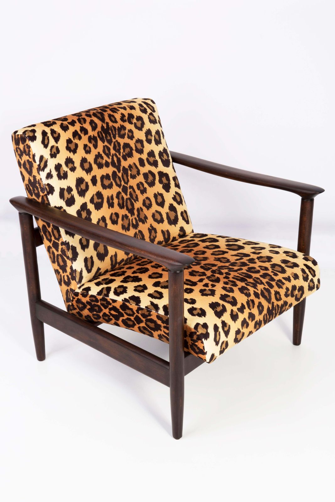 Fauteuil Met Luipaardprint Fluweel, Hollywood Regency, Donker Hout, Edmund Homa, Jaren 1960, Polen photo Meubels