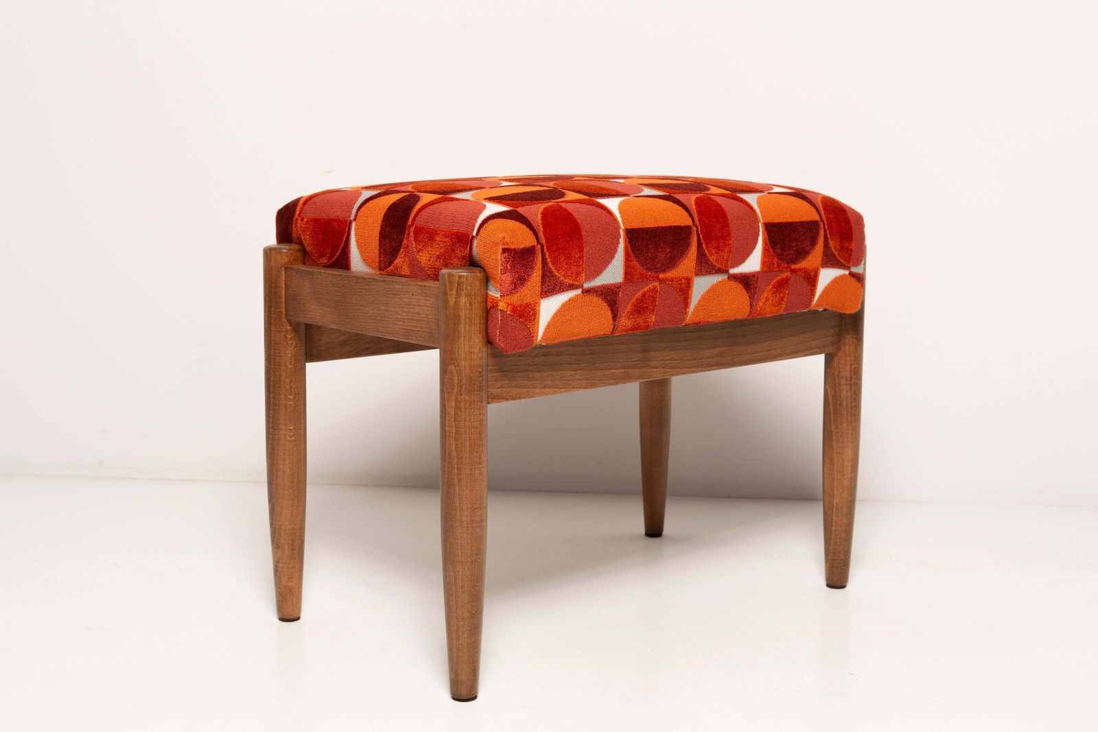 Midcentury Red And Orange Vintage Stool, Edmund Homa, 1960s photo vinterior