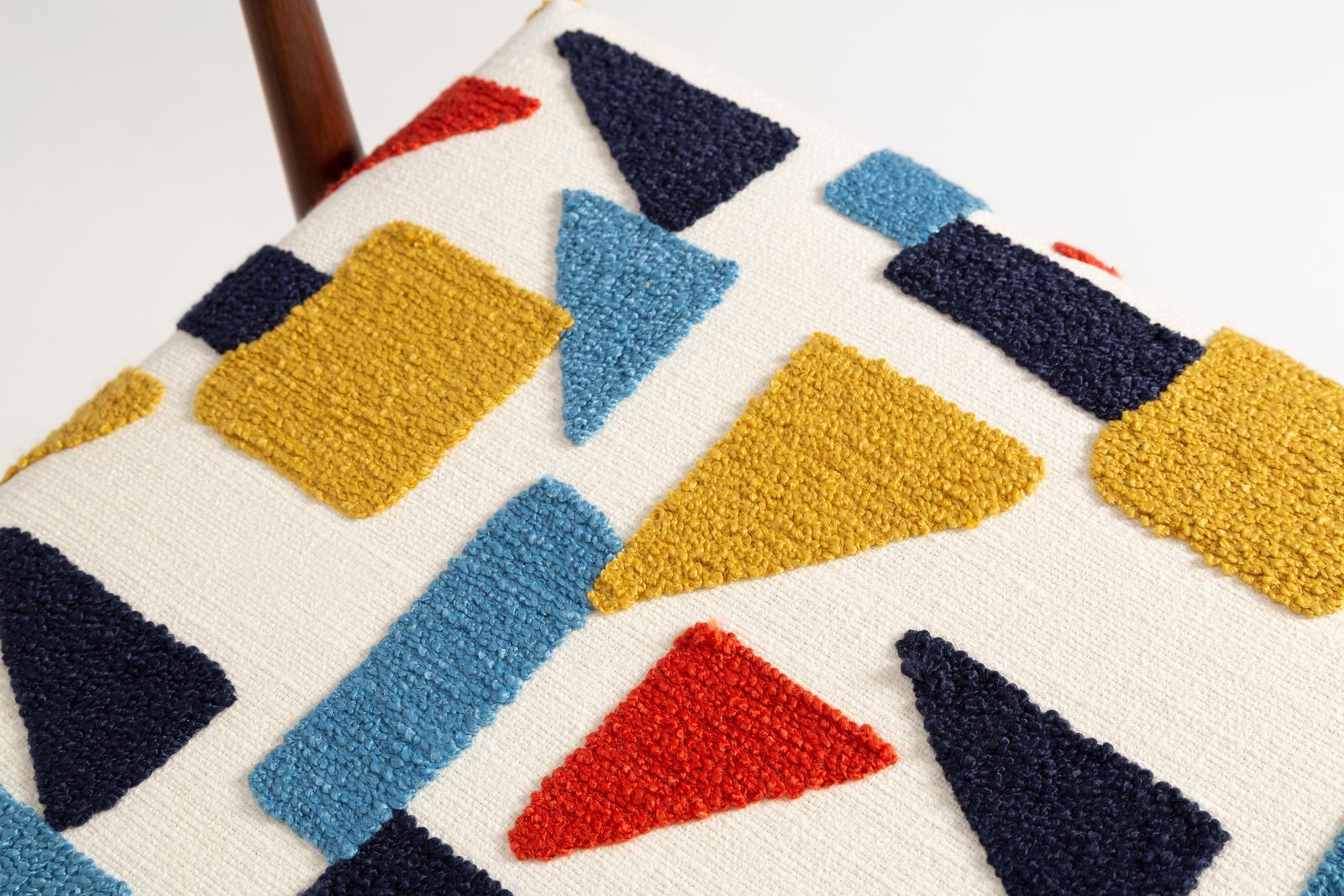 Pair Of Mid Century Pop Art White Boucle Armchairs, H. Lis, Poland, 1960s photo 2381.0