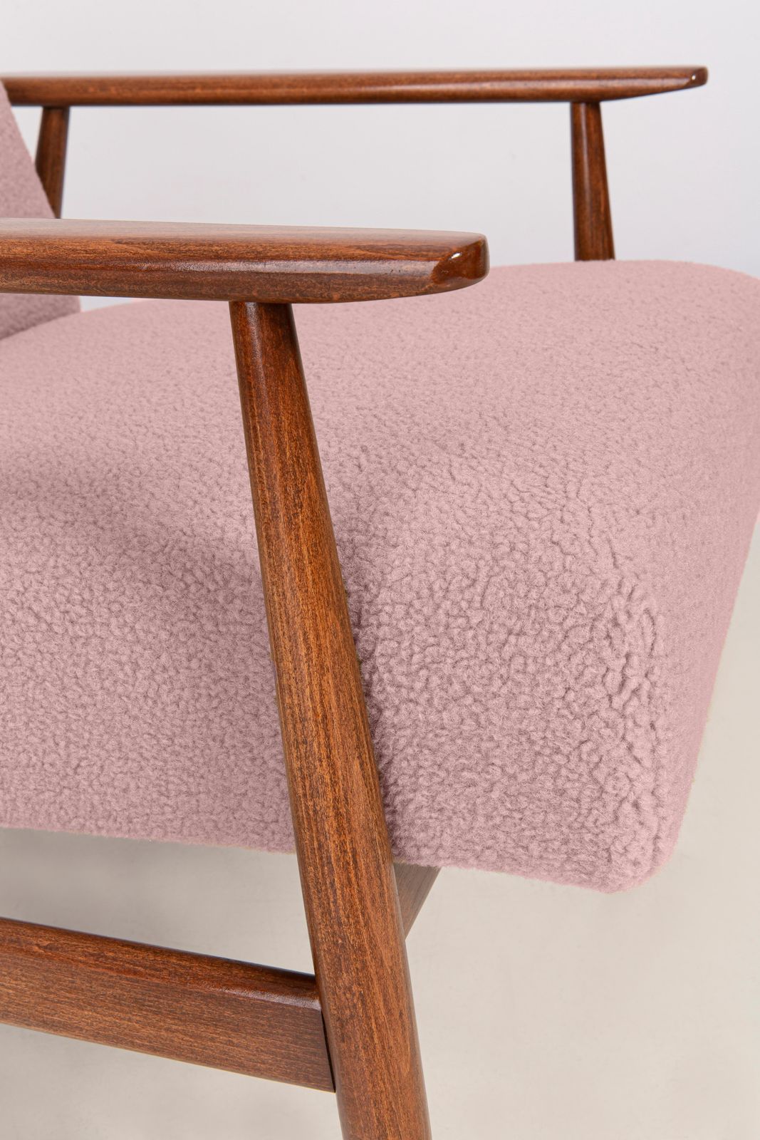 Pair Of Dusty Pink Bouclé Dante Armchairs, H. Lis, Europe, 1960s photo vintage