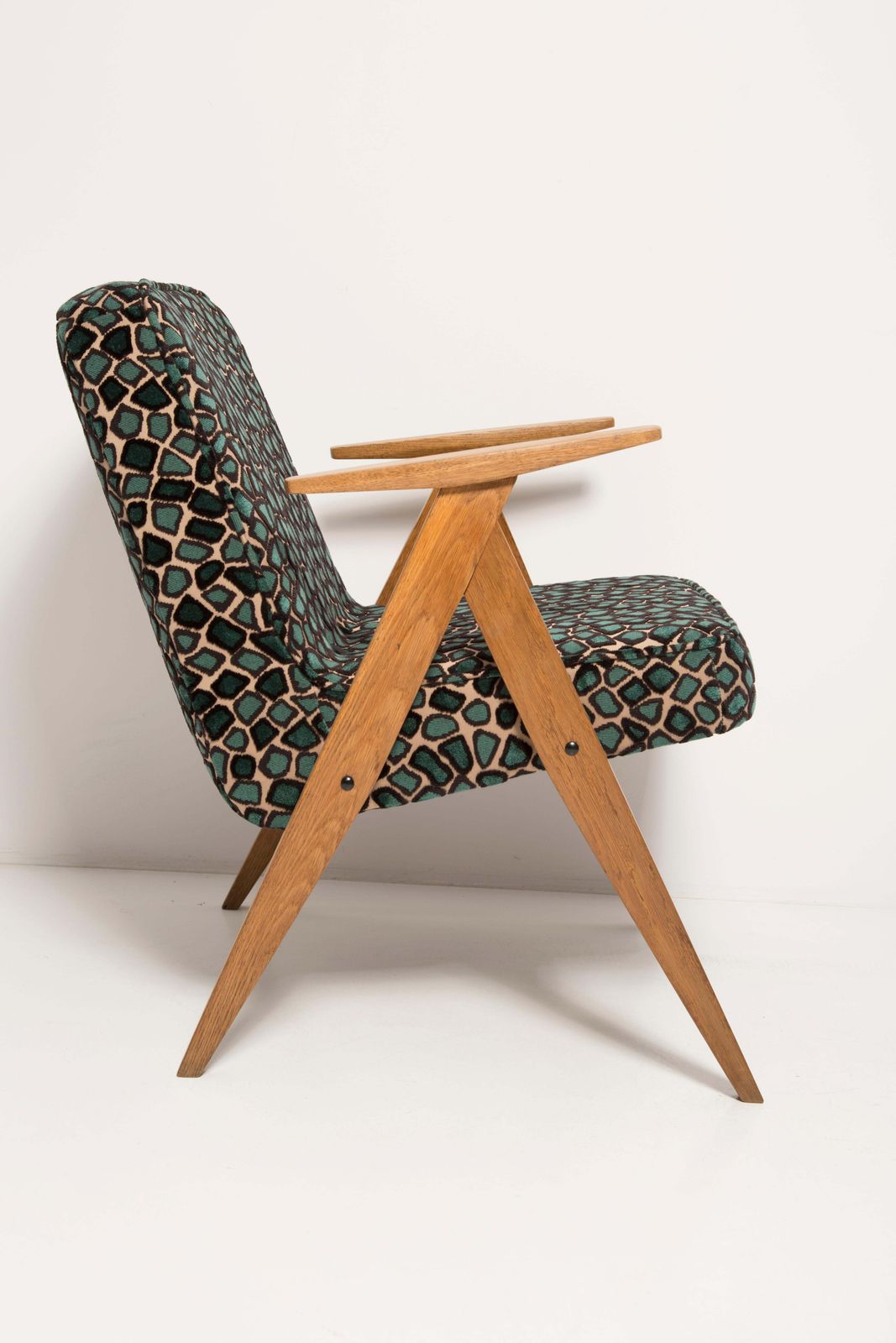 Two Mid Century 366 Armchairs In Leopard Velvet, By Chierowski, Europe, 1960s photo vinterior