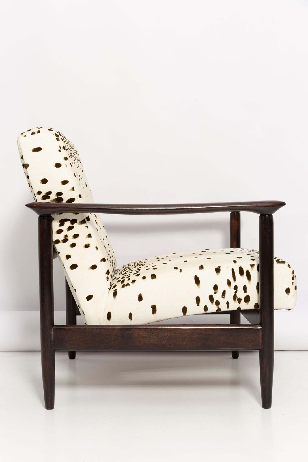 photo vintage Set Van Twee Mid Century Fauteuils Met Dalmatische Velours Bekleding, Door Edmund Homa, Europa, Jaren 1960