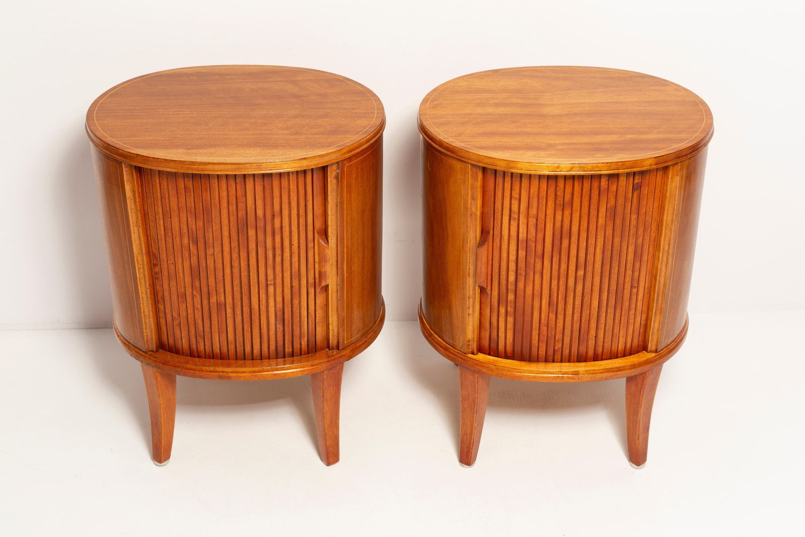 Set van twee mid-century vintage nachtkastjes, hout, Europa, jaren 1960 photo for sale
