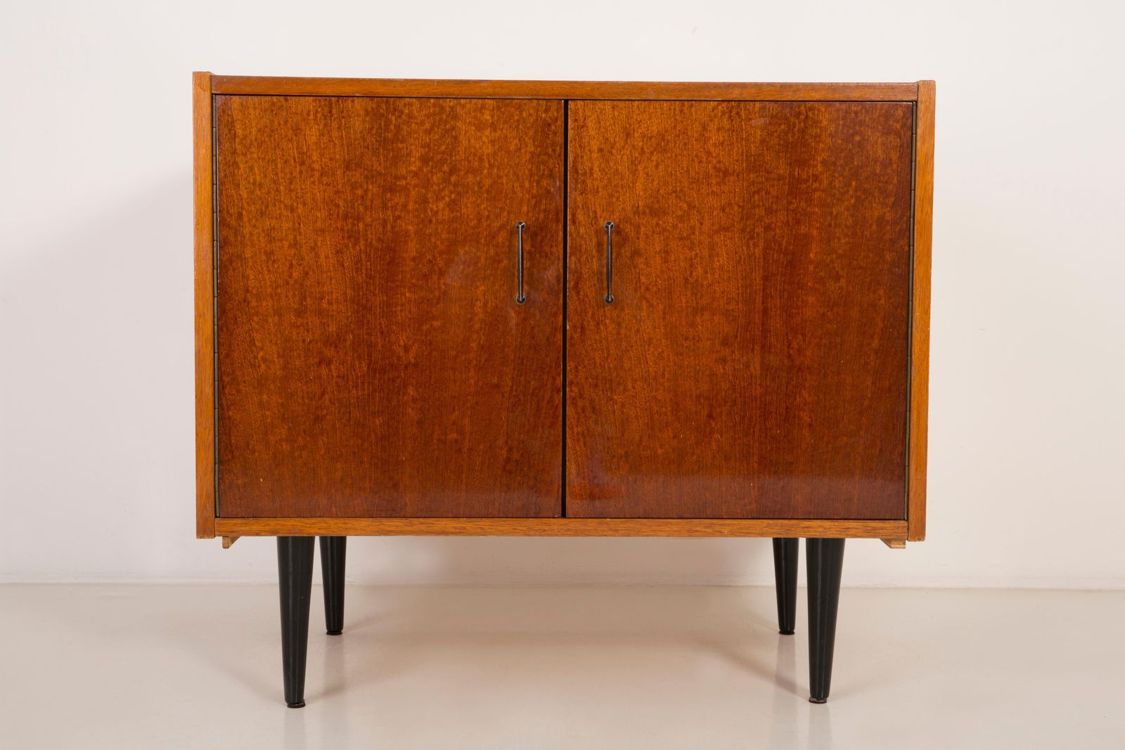 photo vintage Set Of Three Mid Century Modern Vintage Sideboards, Wood, Poland, 1960s