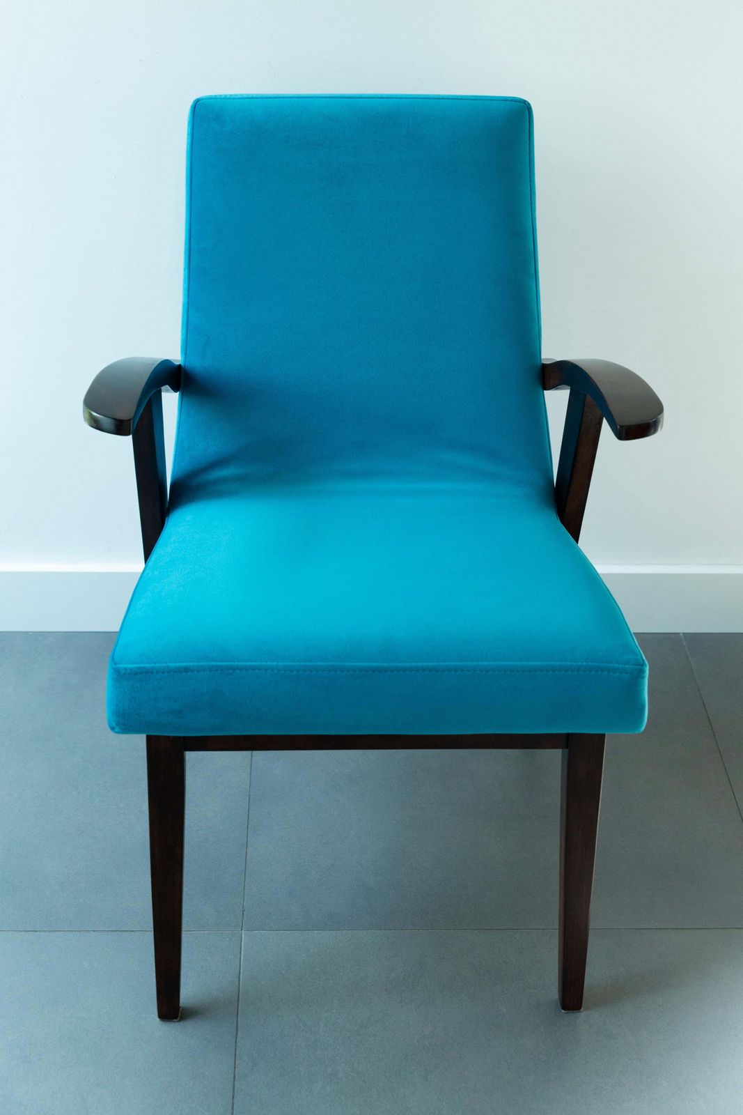 photo vinterior Set Of Four Vintage Chairs In Blue Velvet By Mieczyslaw Puchala, 1960s