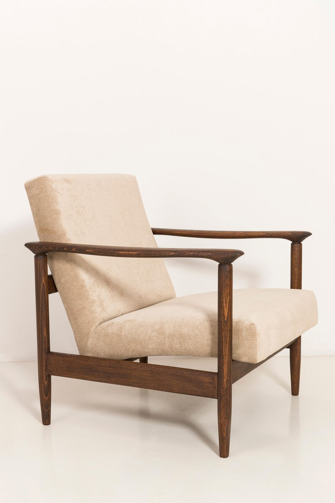 Set Of Four Mid Century Modern Beige Armchairs, Edmund Homa, 1960s, Poland photo vinterior