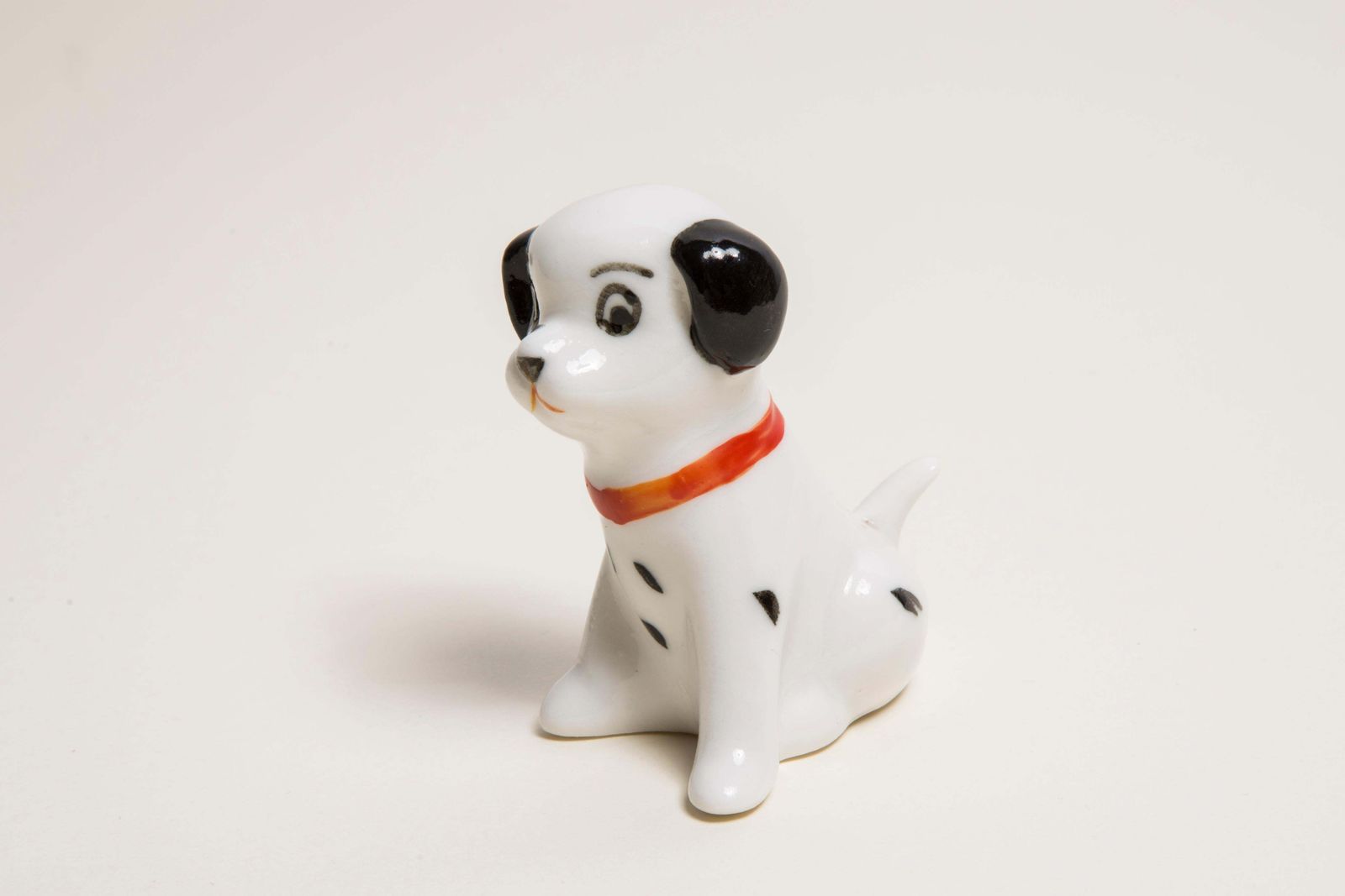 photo furniture Midcentury Mini White Dalmatian Dog Sculpture, Italy, 1960s