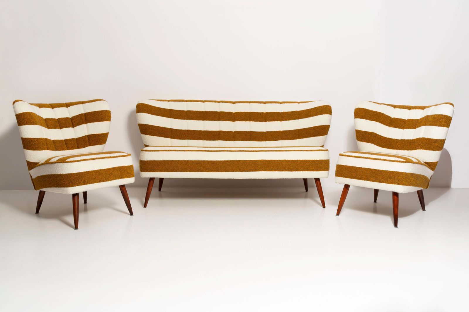 Set Of Mid Century White And Mustard Boucle Sofa And Armchairs, Europe, 1960s photo Furniture
