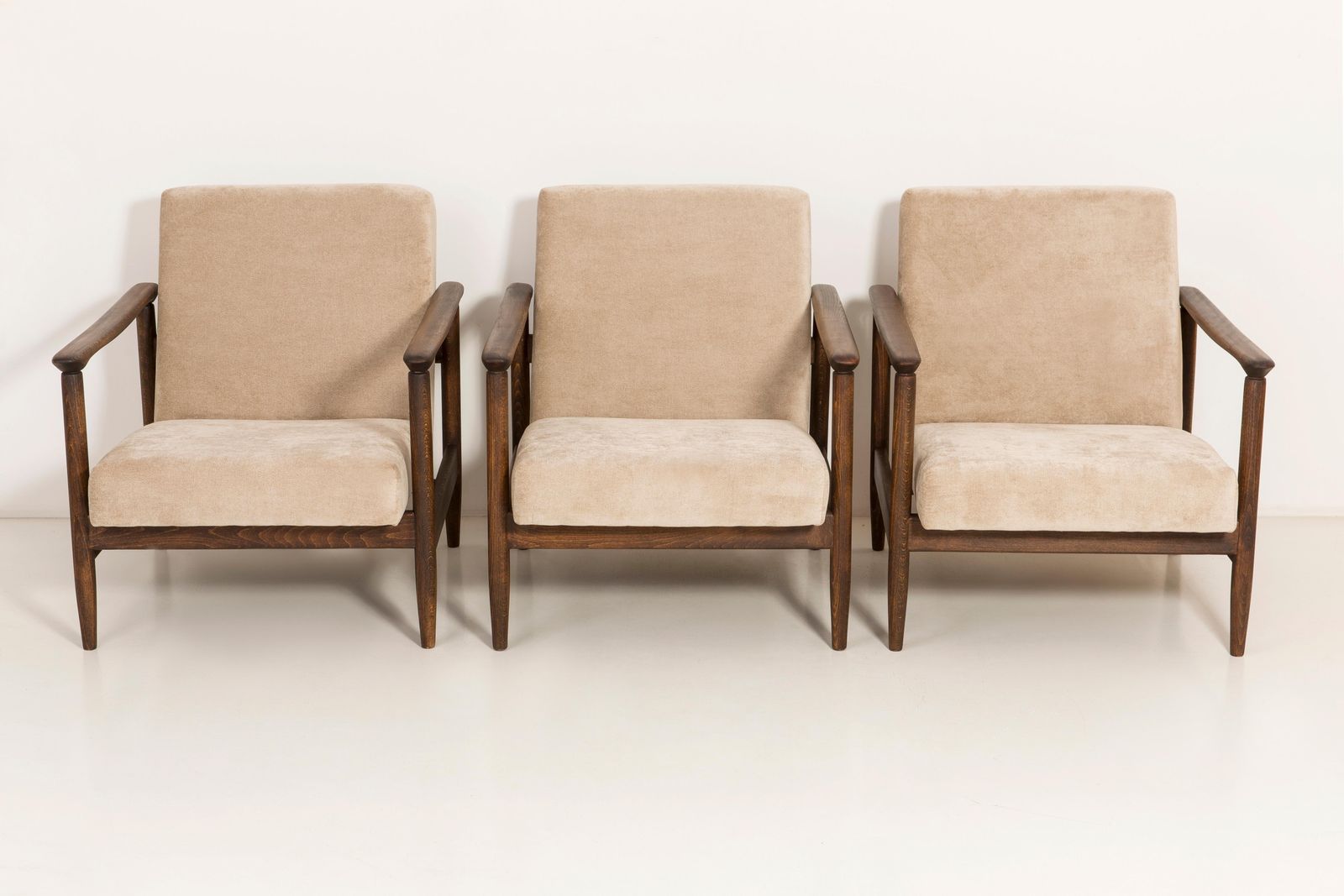 photo for sale Set Van Zes Mid Century Modern Beige Fauteuils, Edmund Homa, Jaren 1960, Polen