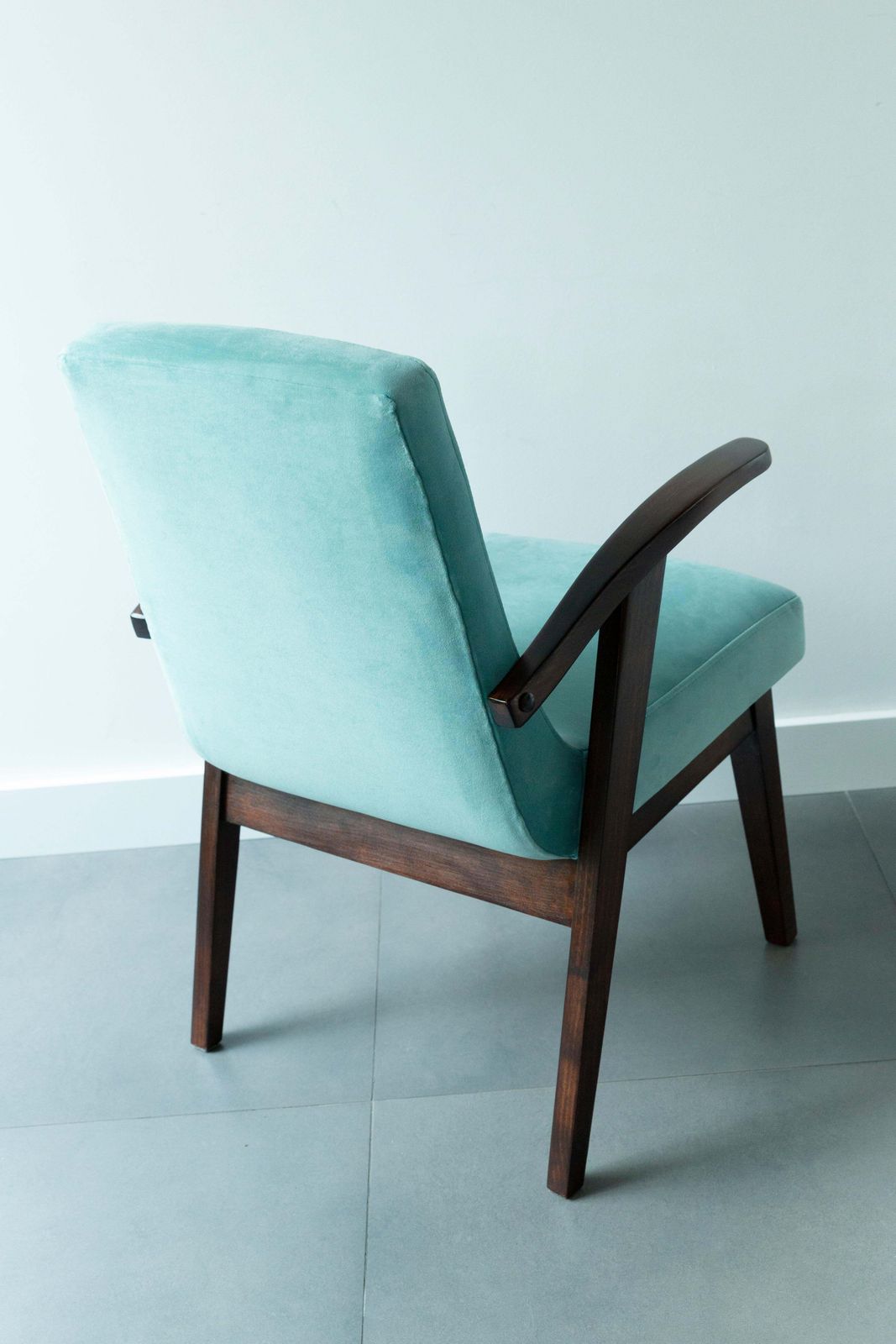 Vintage Mintgroene Fauteuil Door Mieczyslaw Puchala, Ca. Jaren 1960, 20e Eeuw photo for sale