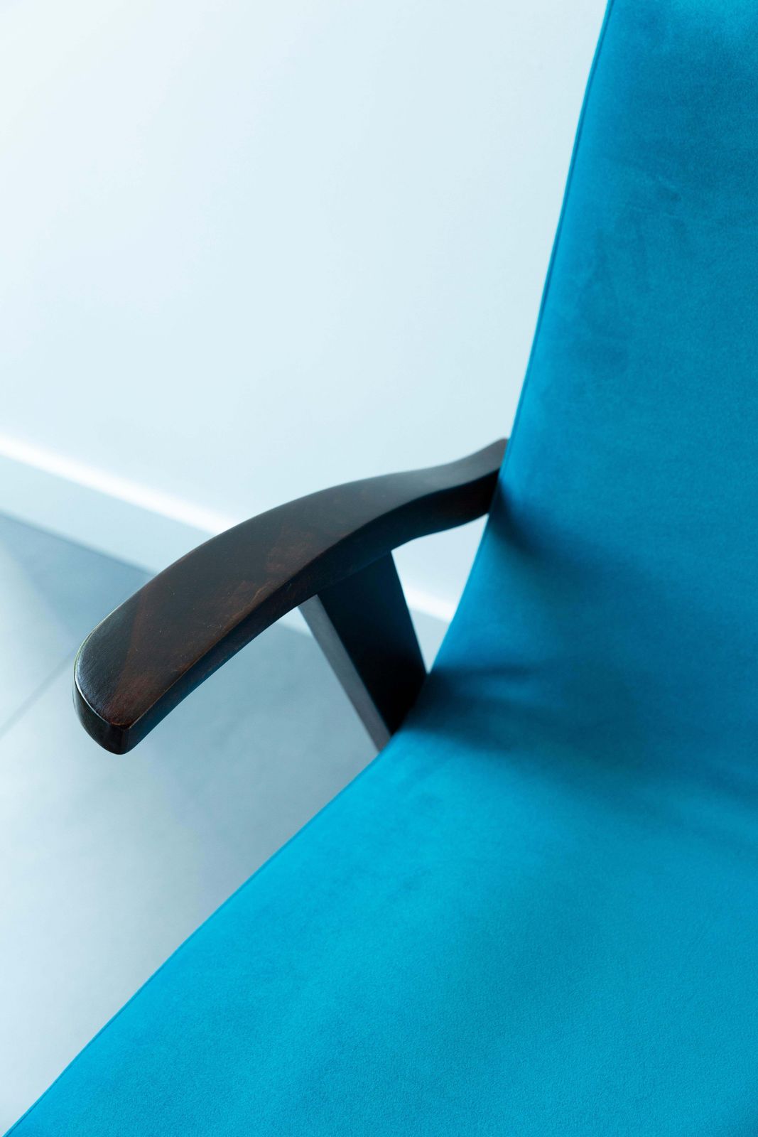 photo vintage 20th Century Vintage Turquoise Blue Armchair By Mieczyslaw Puchala, 1960s