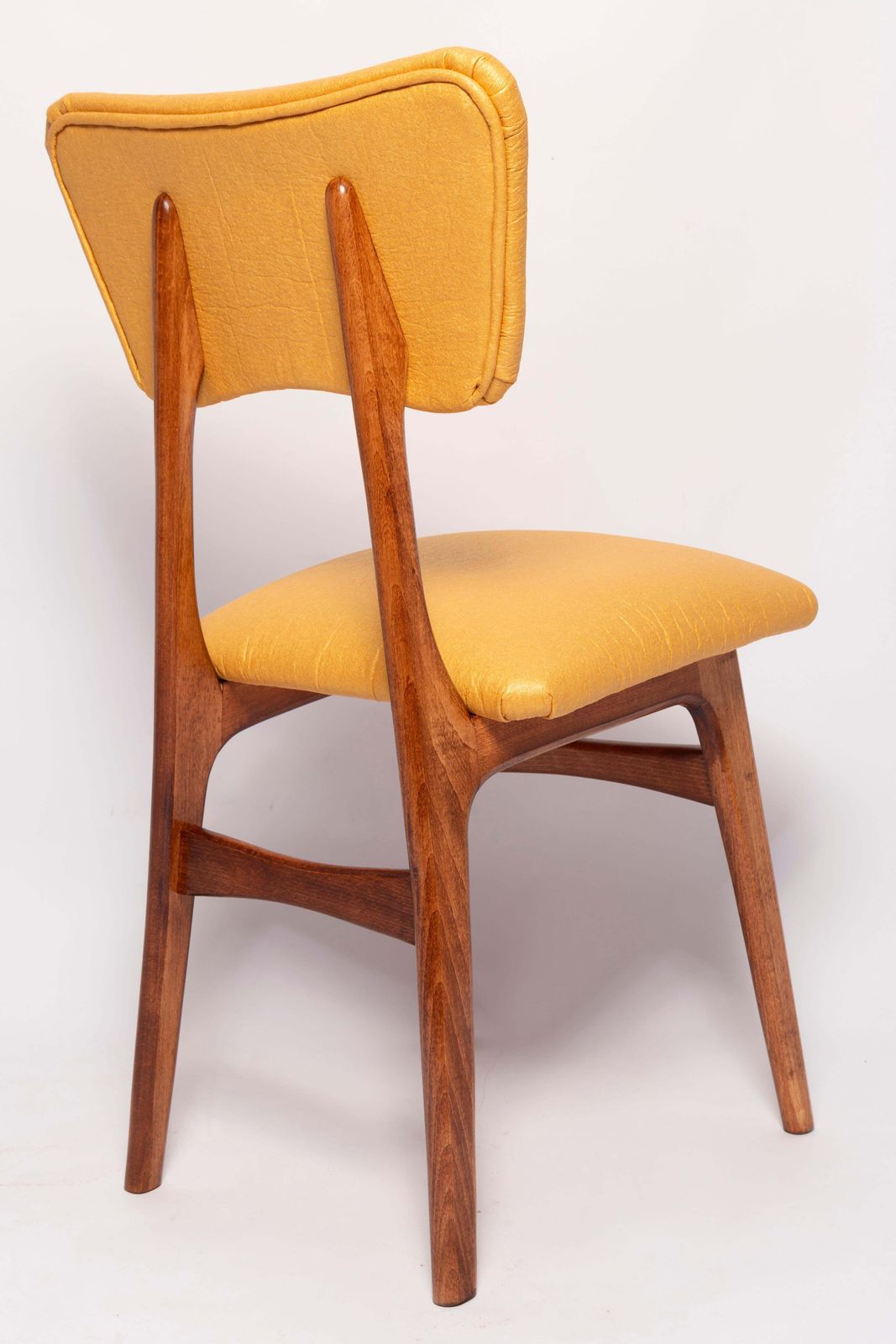 2548.0 Set Of Four Mid Century Butterfly Dining Chairs, Pineapple Leather, Europe 1960s photo