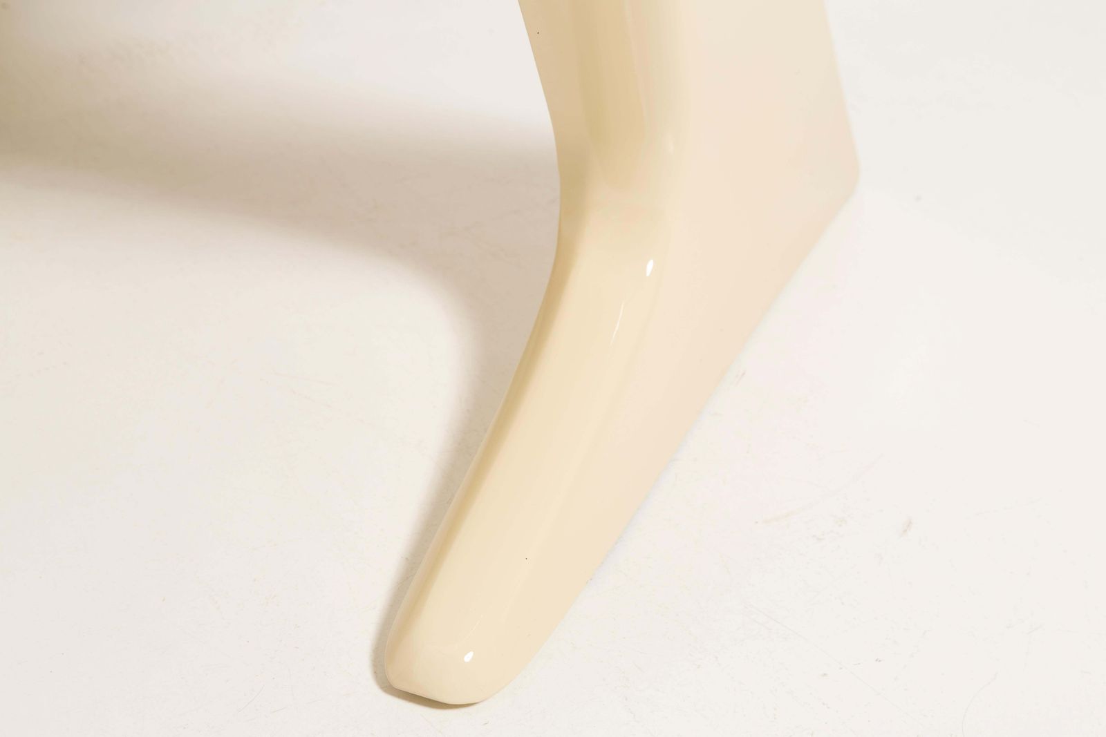 Furniture Pair Of Mid Century Light Beige Kangaroo Chairs, Ernst Moeckl, Germany, 1968 photo