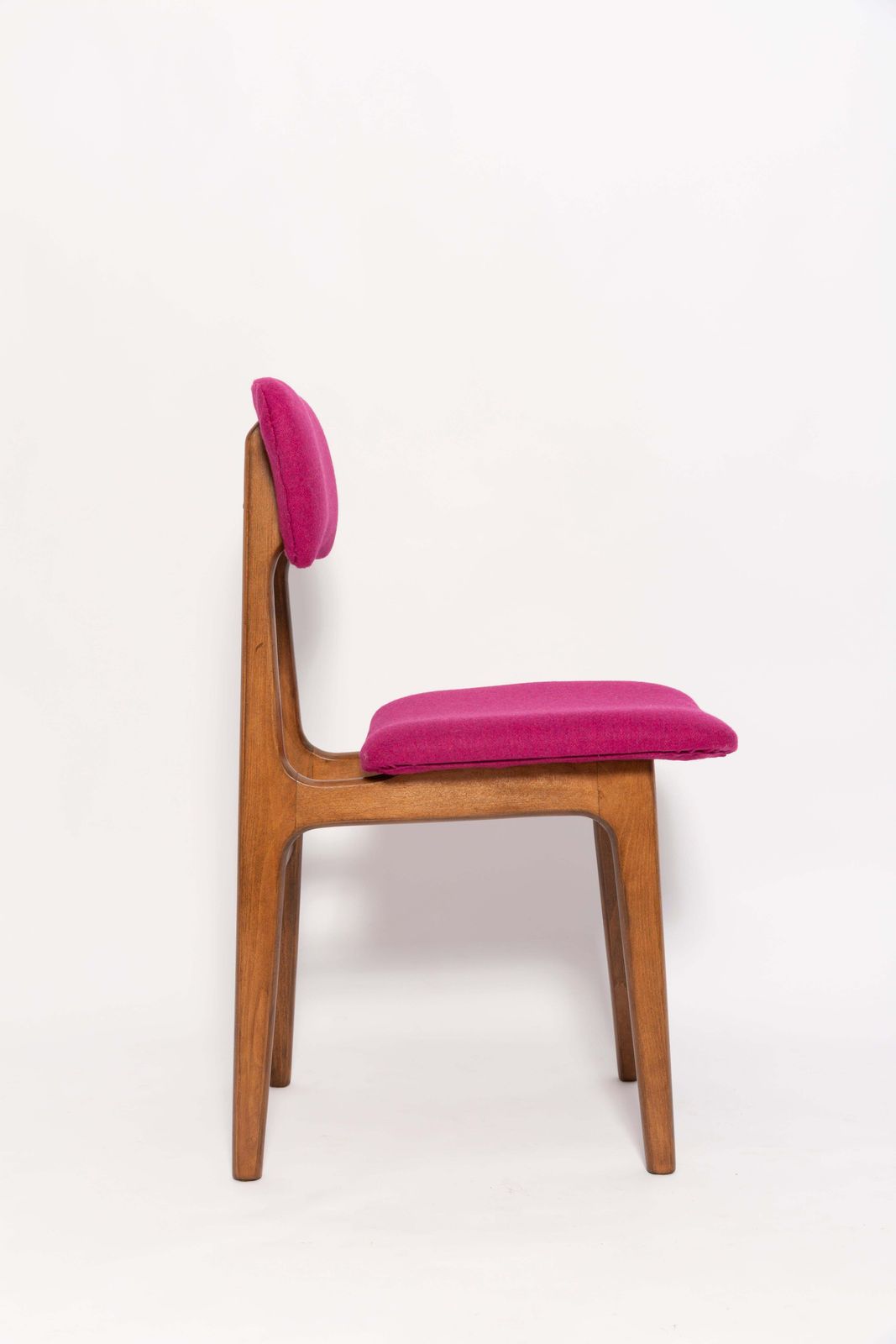 Set Van Zes Mid Century Stoelen Met Fuchsiaroze Wollen Bekleding, Rajmund Halas, Europa, Jaren 1960 photo buy