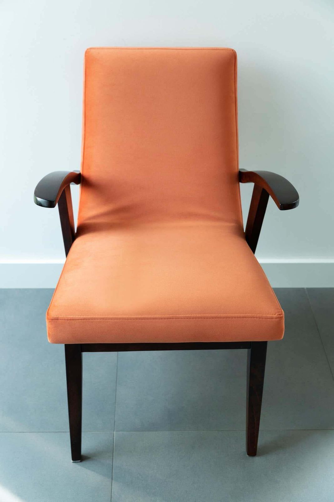 photo for sale Set Van Zes Vintage Stoelen In Oranje Fluweel Van Mieczyslaw Puchala, Europa, Jaren 1960