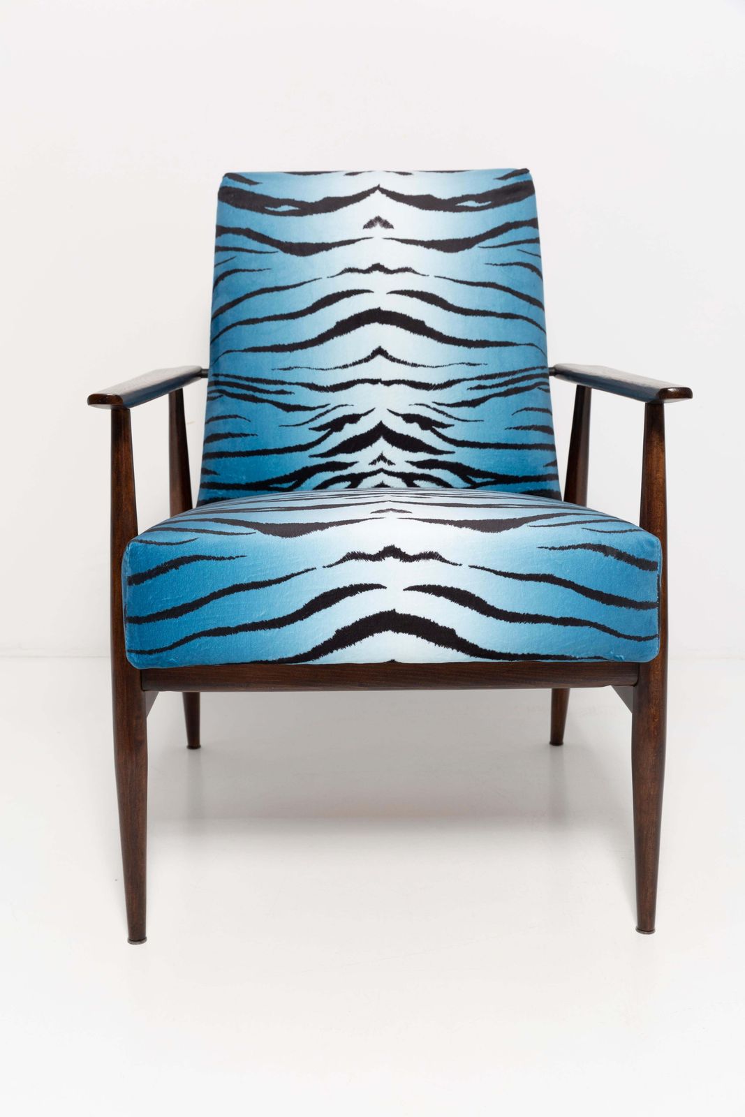 Mid Century Blue Zebra Print Velvet Dante Armchair, H. Lis, 1960s photo vinterior