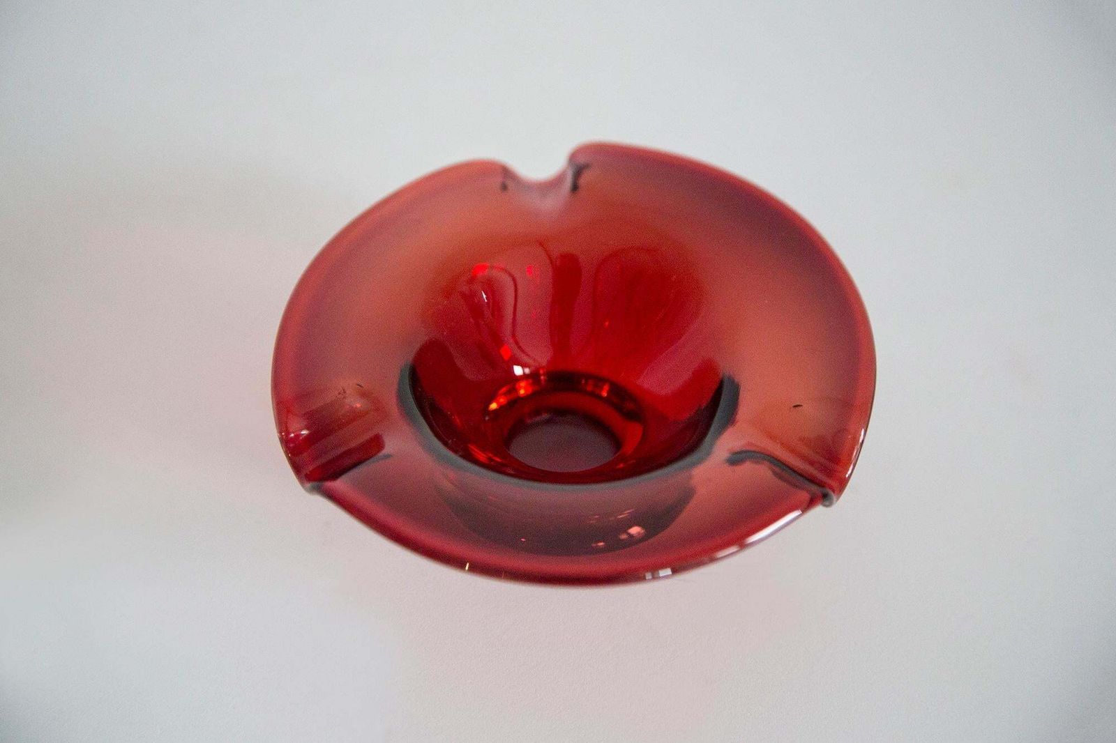 Mid Century Red Glass Ashtray Bowl, Italy, 1970s photo 60.0