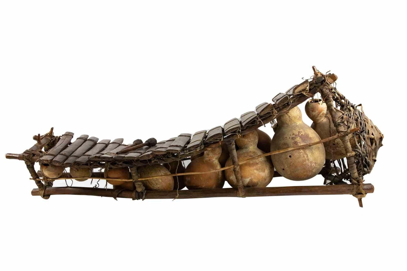 Tribal Xylophone, Africa, Early 20th Century photo vinterior