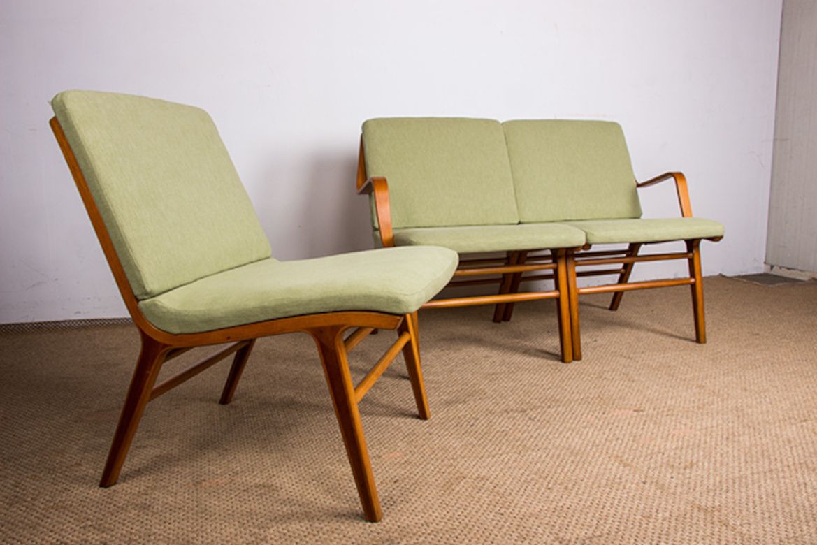 Danish 3 Seater Sofa In Laminated Beech And Mahogany Model Ax By Peter Hvidt And Orla Molgaard Nielsen For Fritz Hansen 1960.