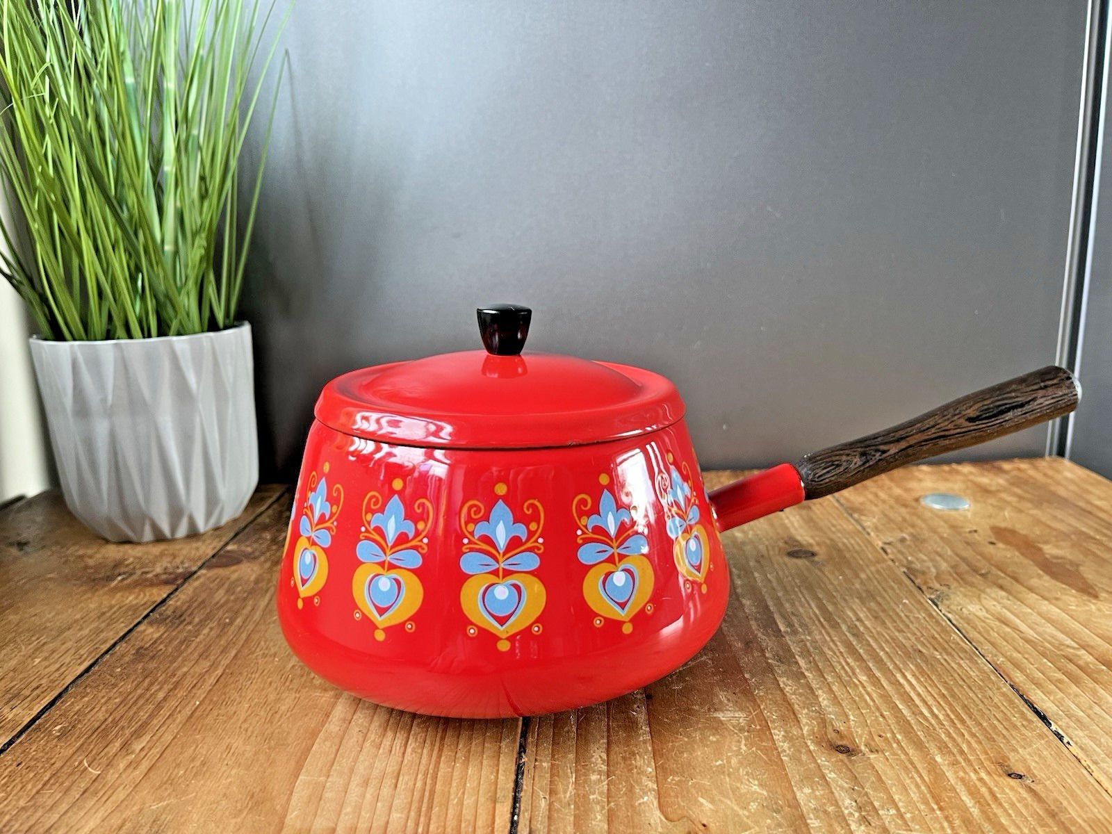 125.0 Mid Century 60's Scandinavian Style Dutch Red Floral Enamel Fondue Set & Burner photo