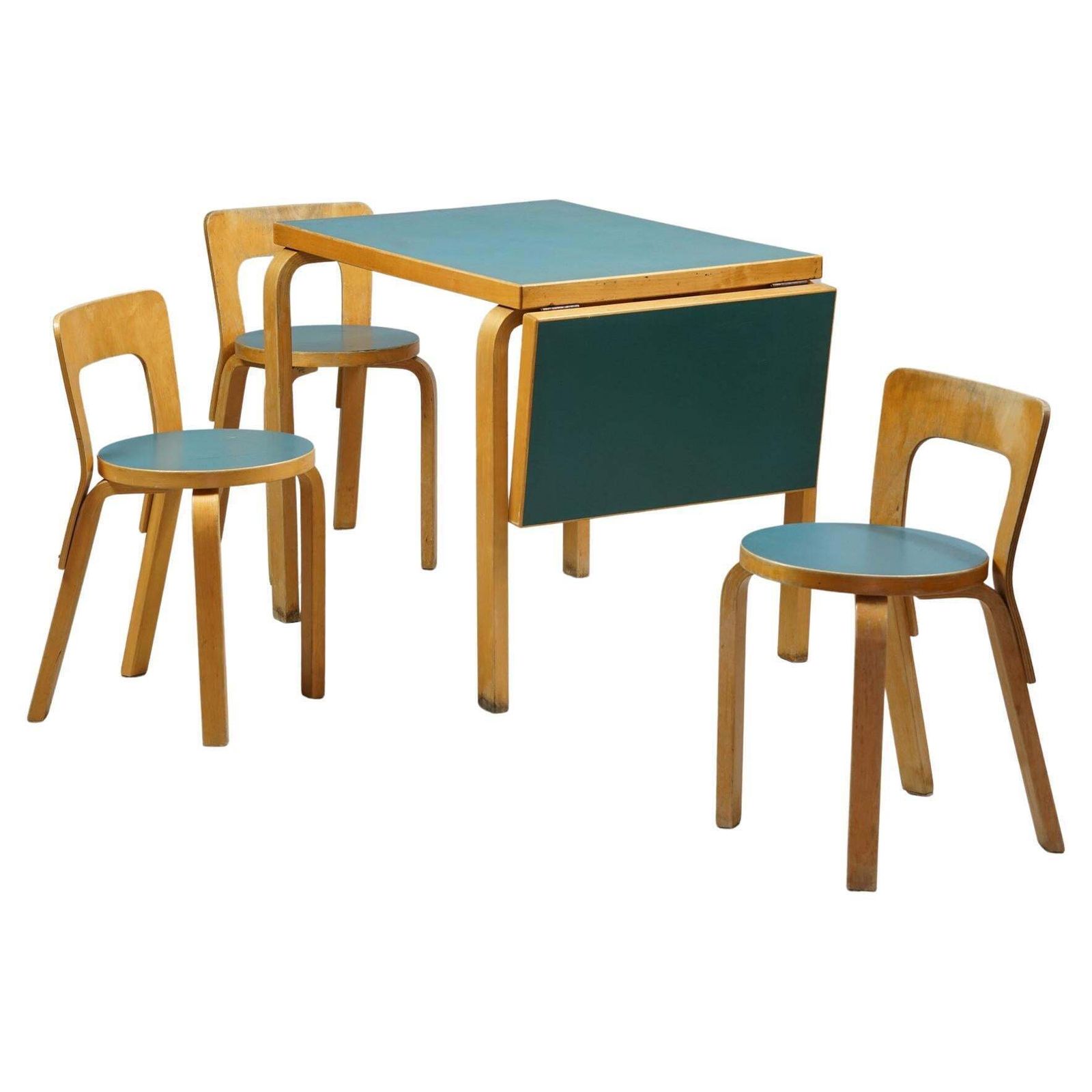 Alvar Aalto Dining Room Set Model Dl82 Table & Model 65 Chairs, Circa 1940s