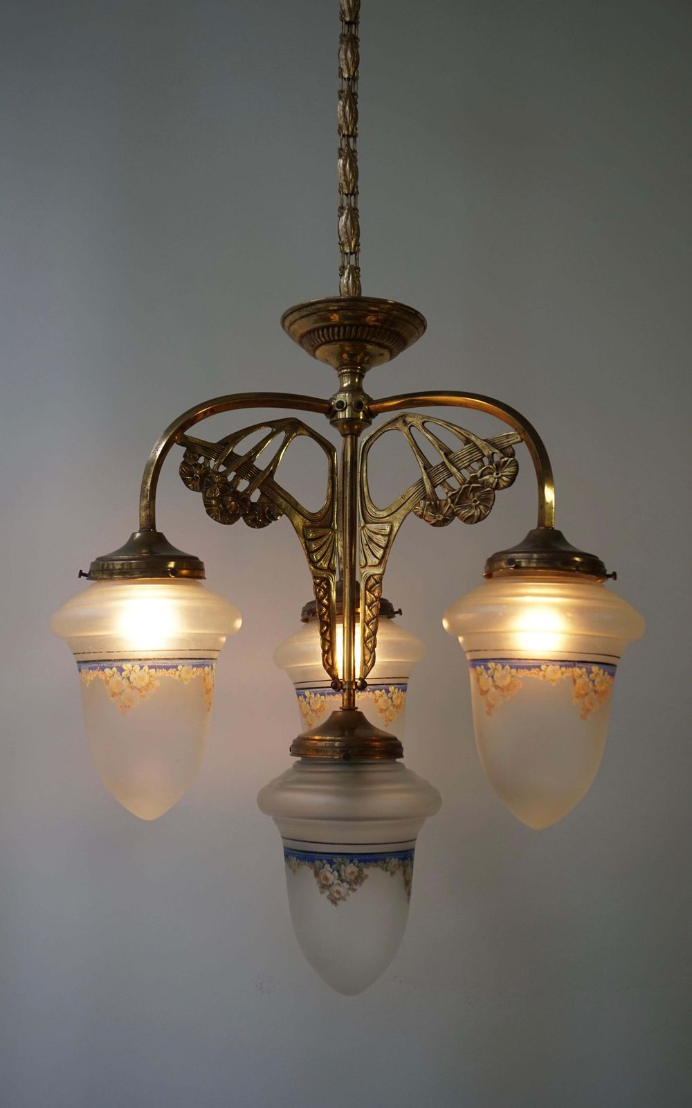 2337.0 Art Nouveau Chandelier In Painted Glass And Brass photo