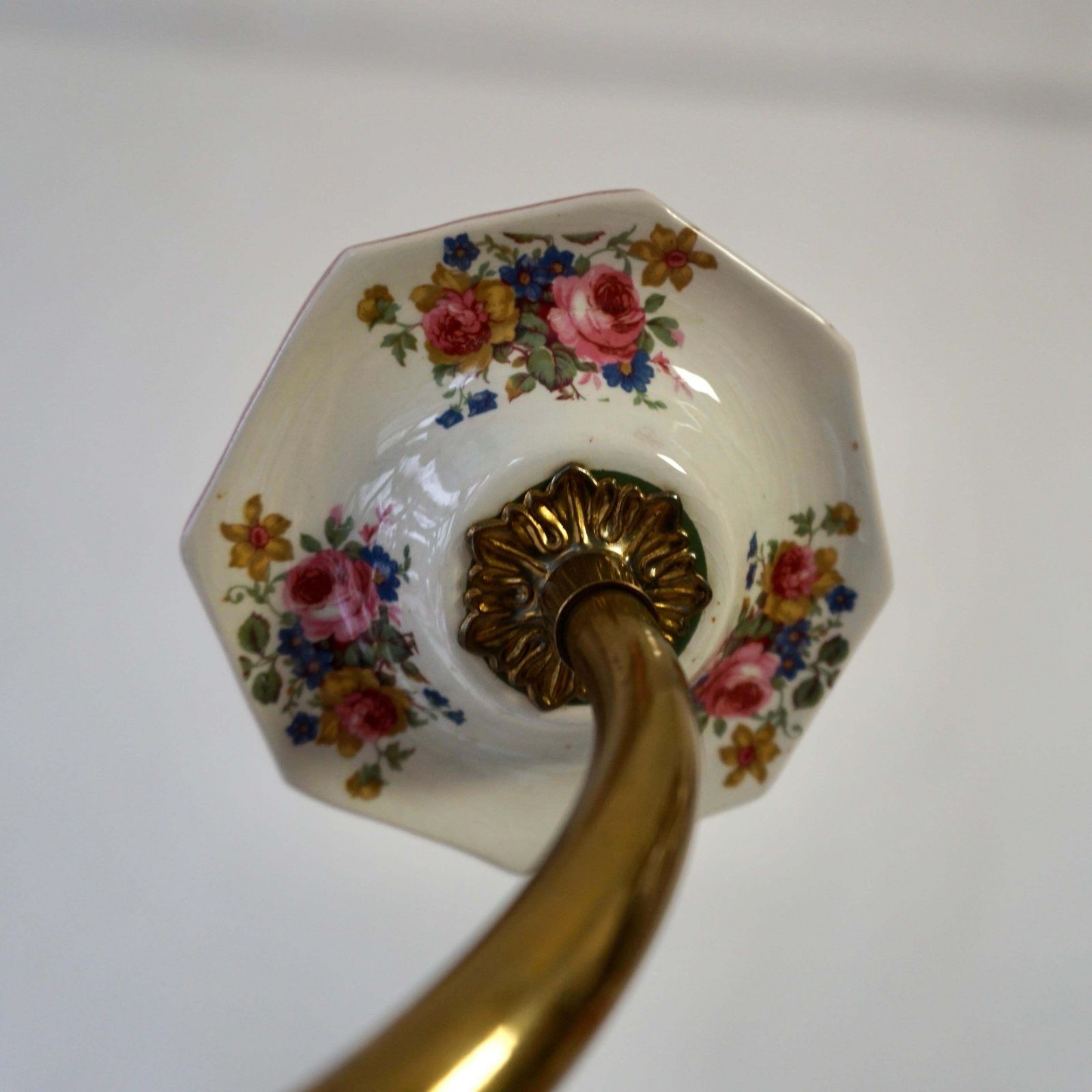 Lighting Glorious Large Delft Chandelier In Brass And Porcelain Flowers photo