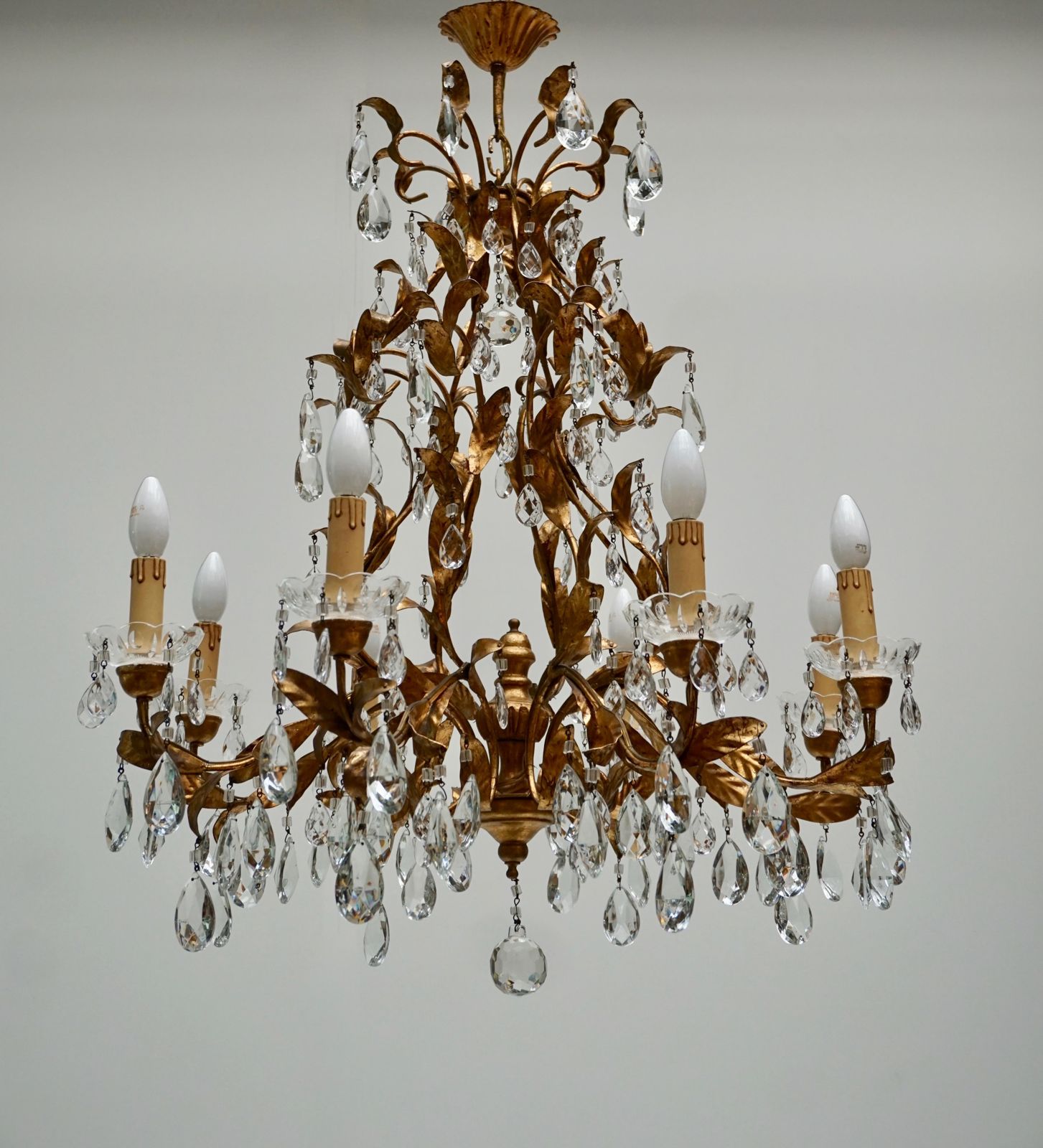 Gilded Brass Eight Light Chandelier With Leaves And Crystal photo 2125.0
