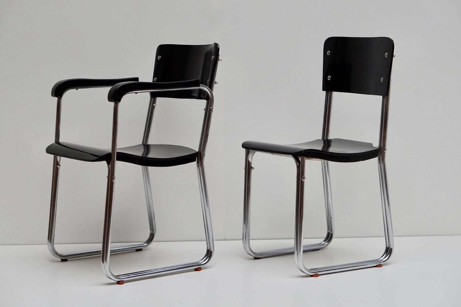 Set Of Six Chic Ebonized Modernist Chroom Bauhaus Chairs photo vintage