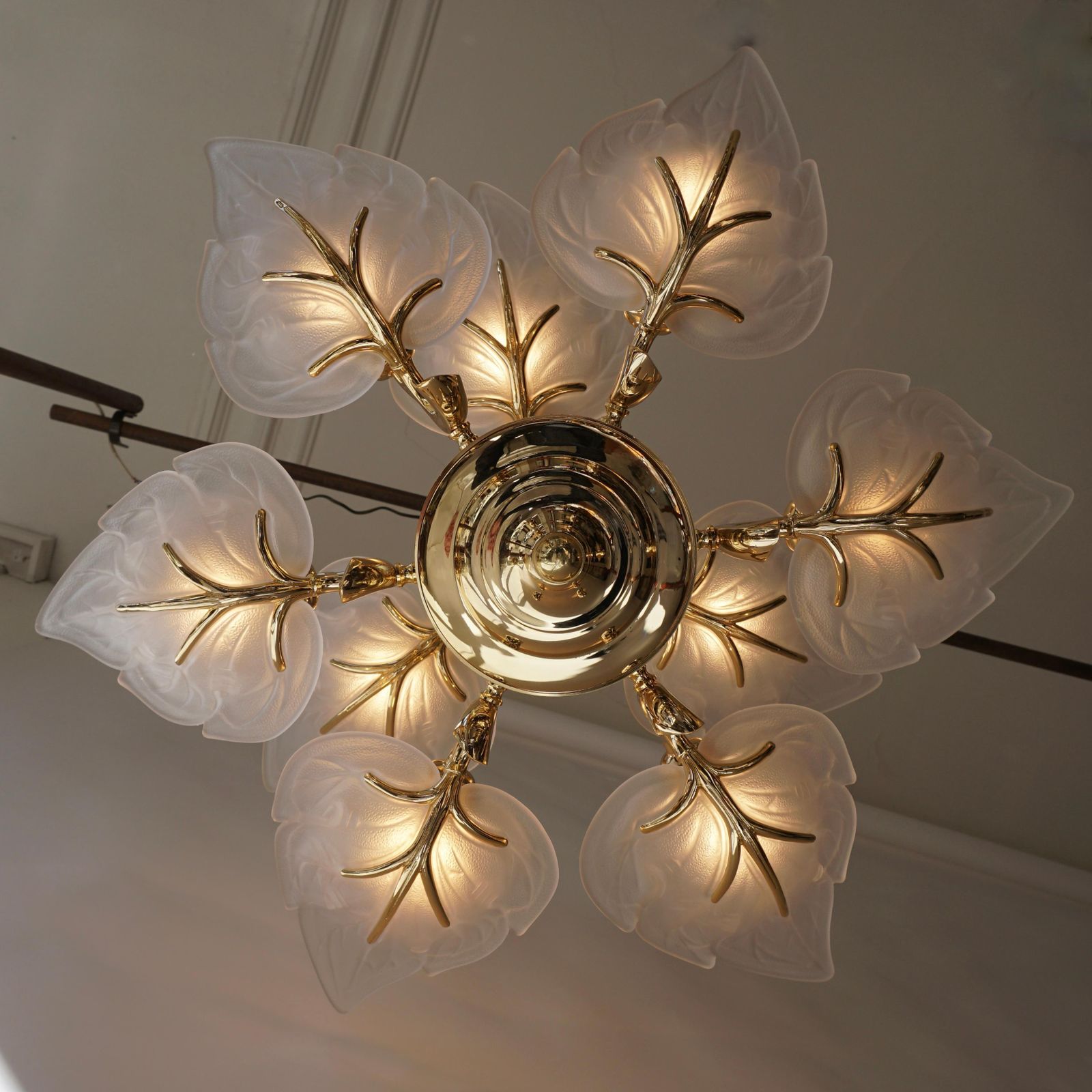 Italian Chandelier In Brass With Murano Glass Shells, 1970s photo vinterior