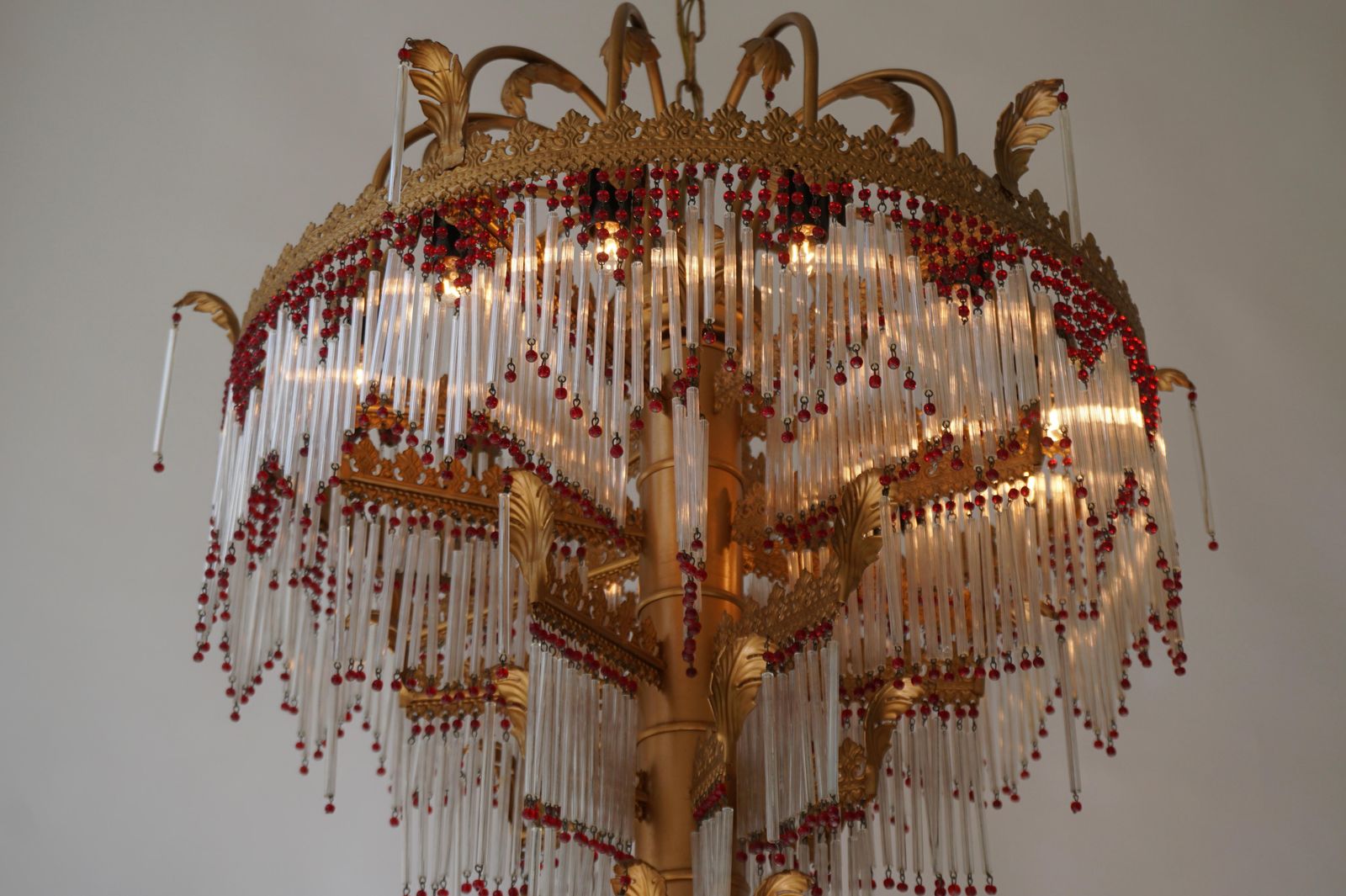 photo vintage Italian Chandelier In Brass And Glass