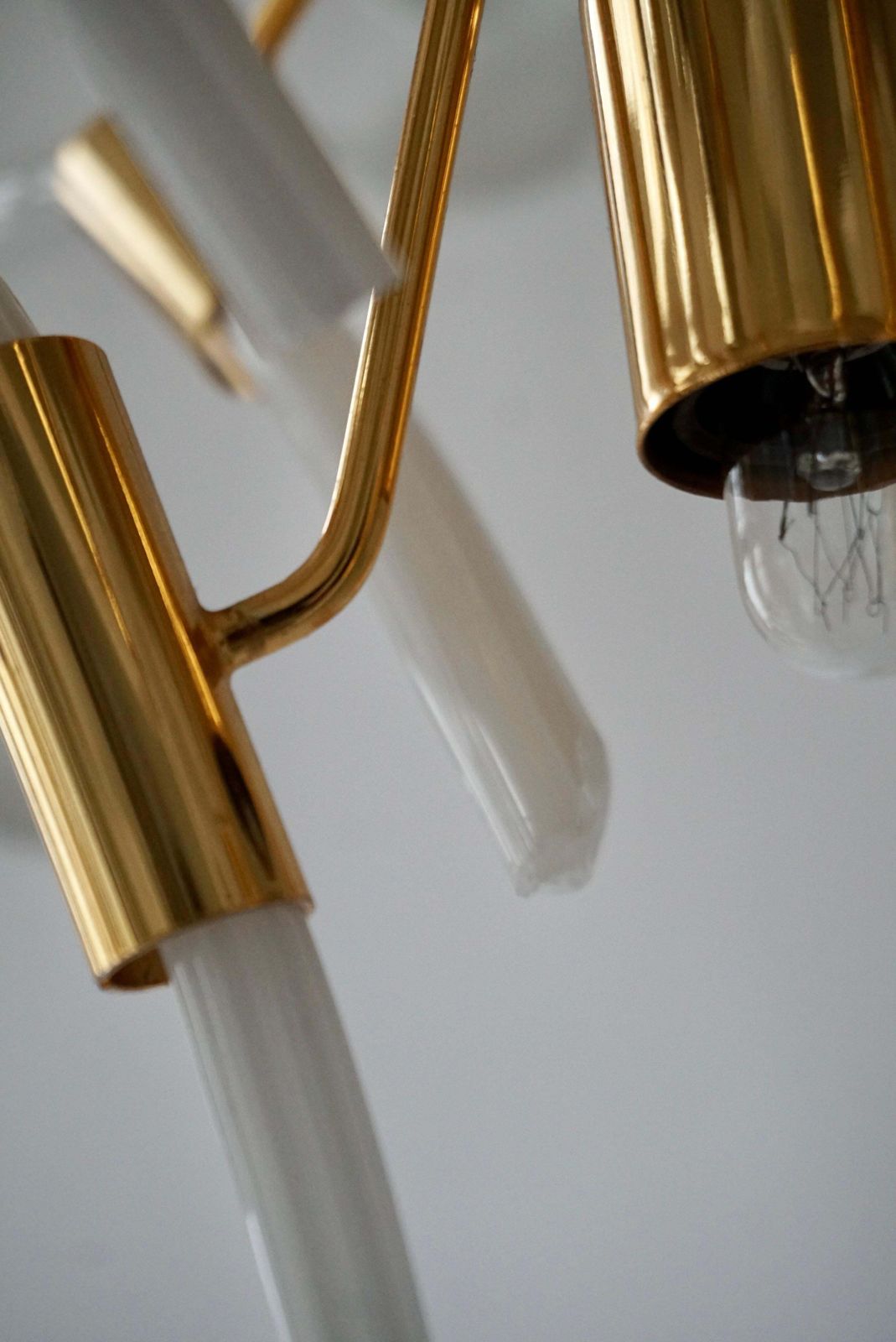 photo vinterior Mid Century Modern Chandelier Designed By Franco Luce With Murano Glass Flowers