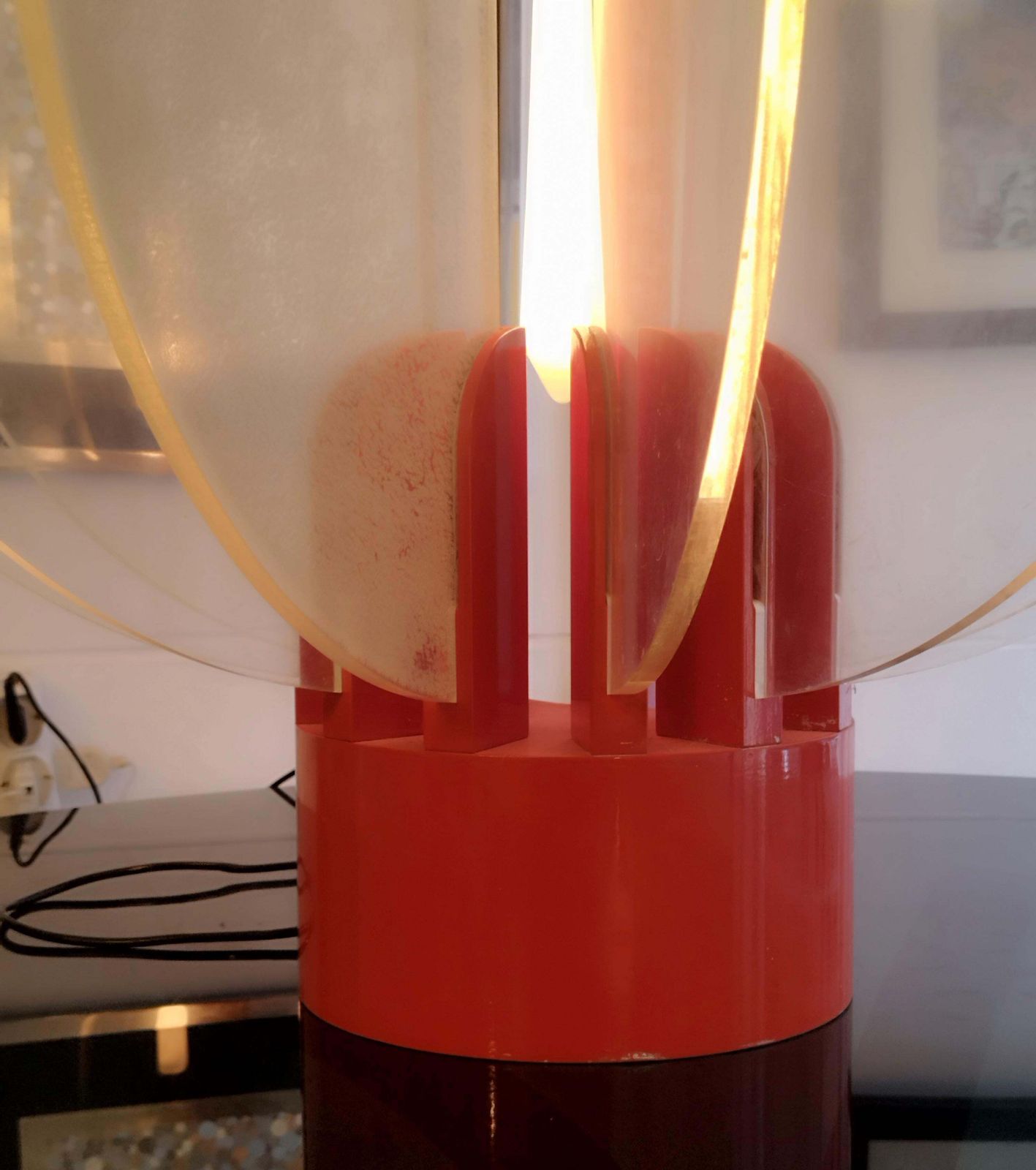 Gae Aulenti For Kartell "King Sun" Table Lamp, Italy 1970s photo vinterior