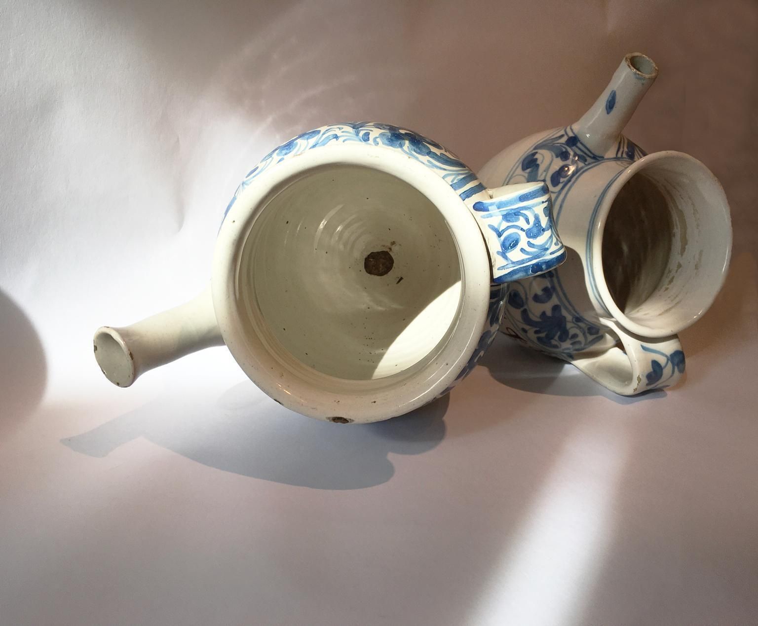 Italy Mid 18th Century Pair Of Ceramic Carafes In White And Blue For Pharmacy photo vinterior