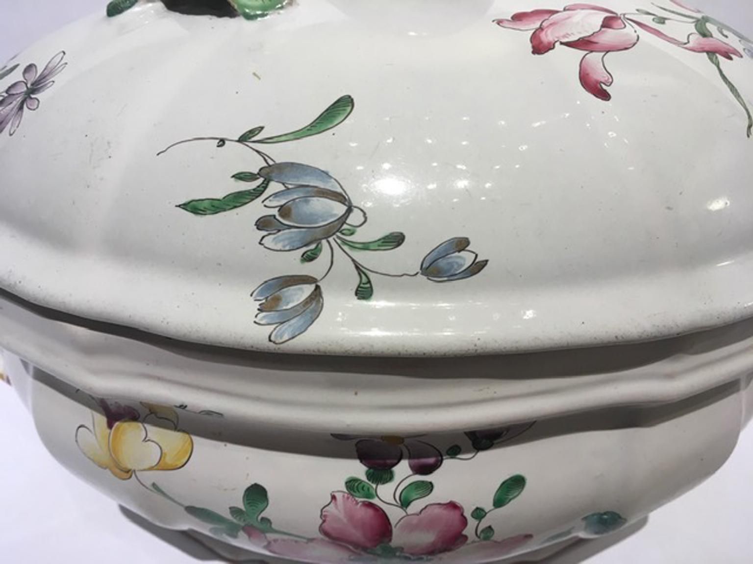 photo vinterior France Mid 18th Century Porcelain Soup Bowl Flowers And Fruits Drawings
