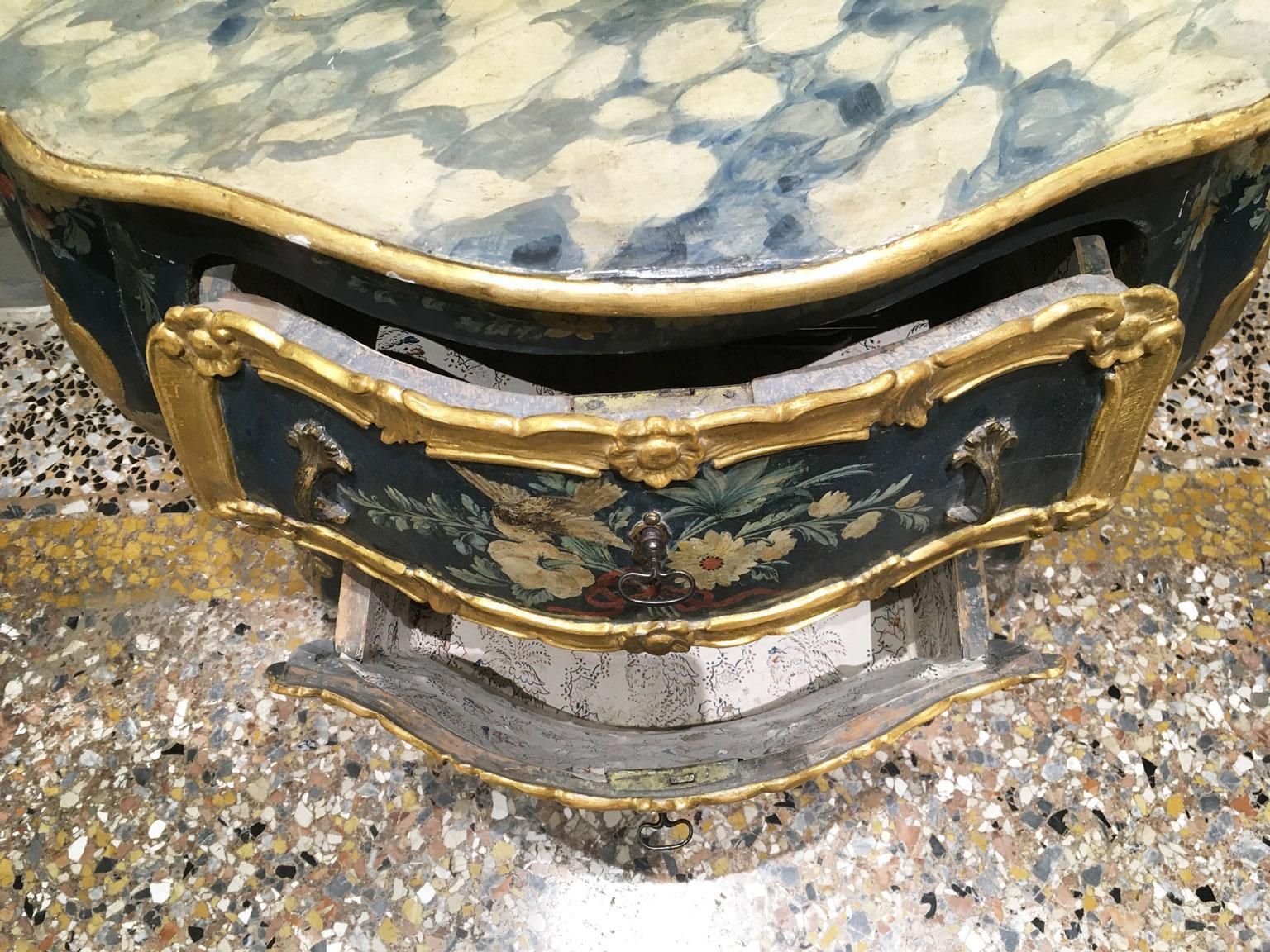 1750 Venezia Italy Wooden Green Lacquered Commode With Fantasy Birds And Flowers photo vinterior