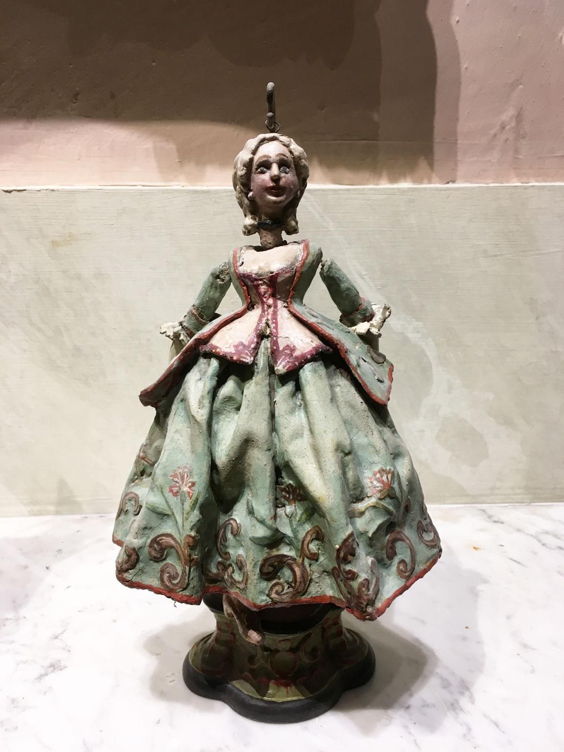 1750 Venezia Italy Set 7 Lacquered Puppets Polychrome Wooden And Papier Machè photo for sale