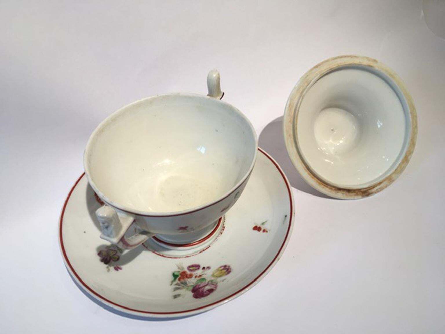 photo furniture Italy 18th Century Richard Ginori Porcelain Sugar Bowl With Cover