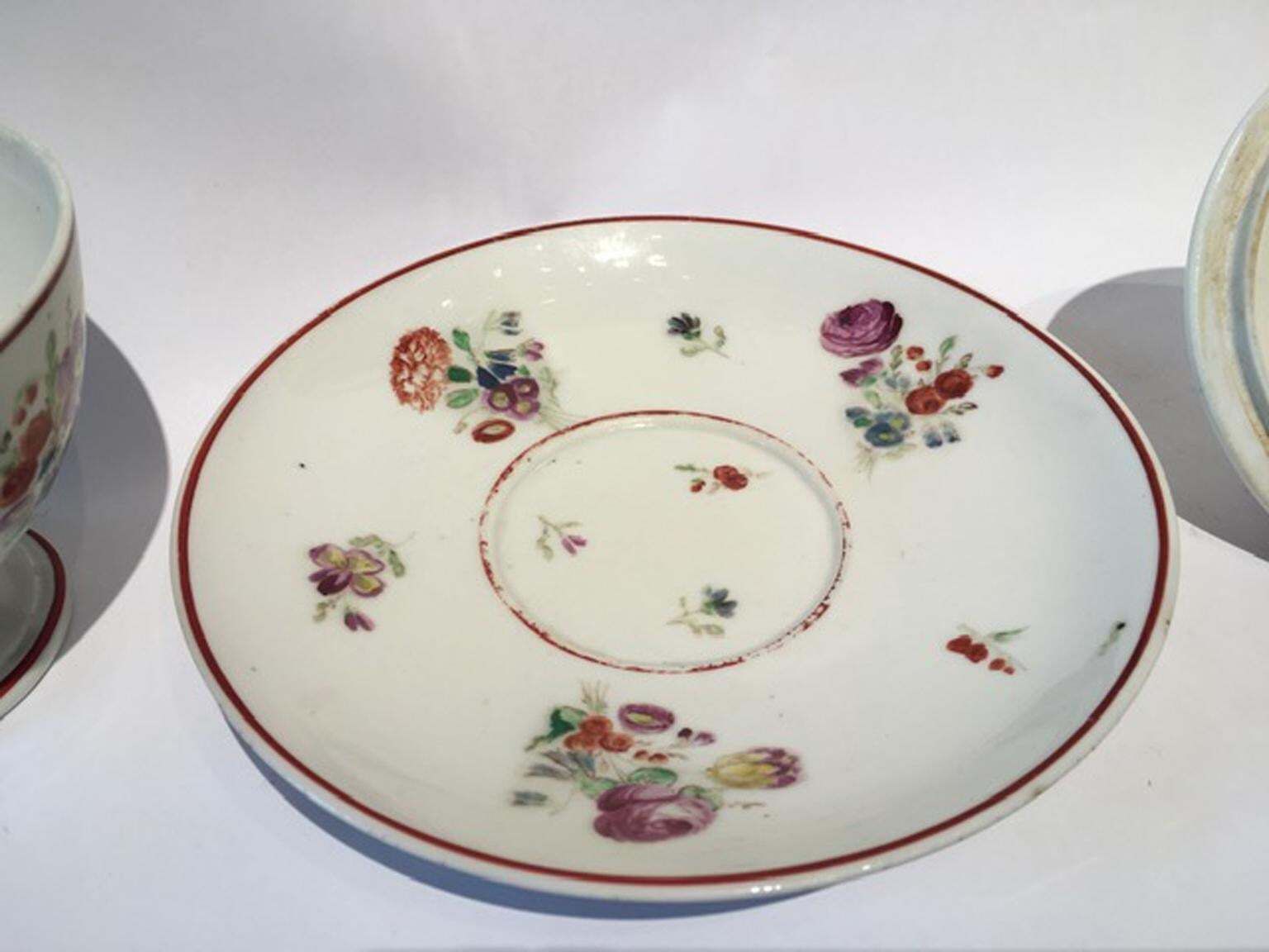 1275.0 Italy 18th Century Richard Ginori Porcelain Sugar Bowl With Cover photo
