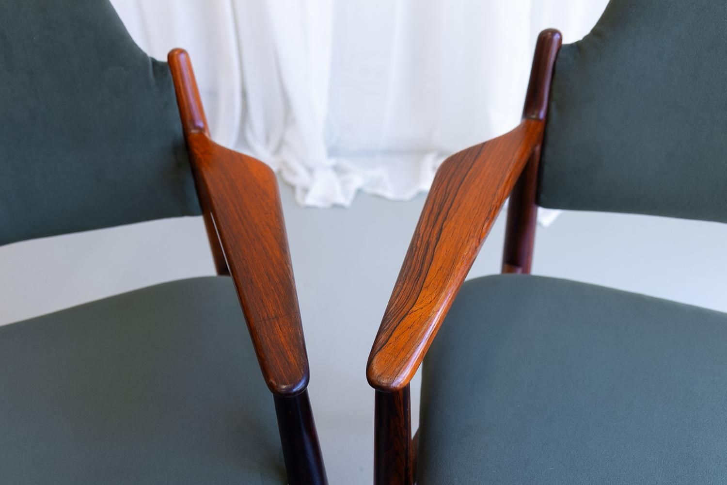 photo buy Danish Modern Rosewood Armchairs Model 62a By Arne Vodder, 1960s. Set Of 2.