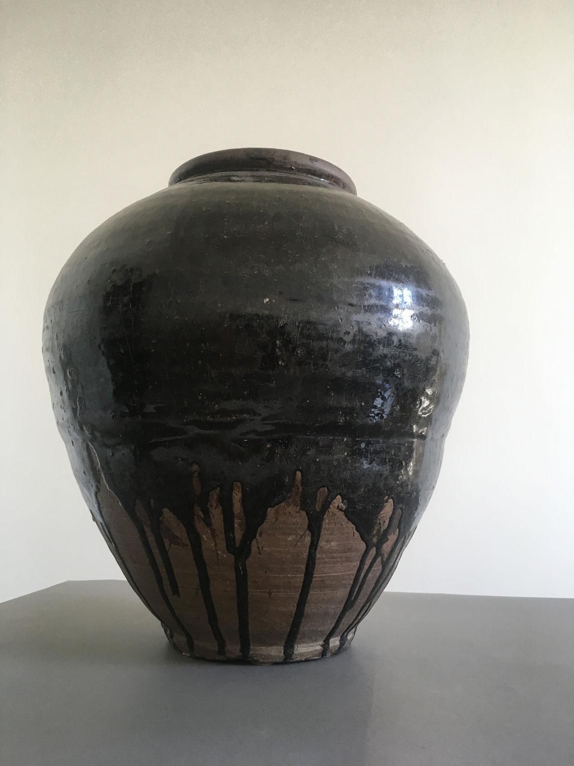 photo vinterior Late 18th Century Khmer Brown Glazed Terracotta Vase