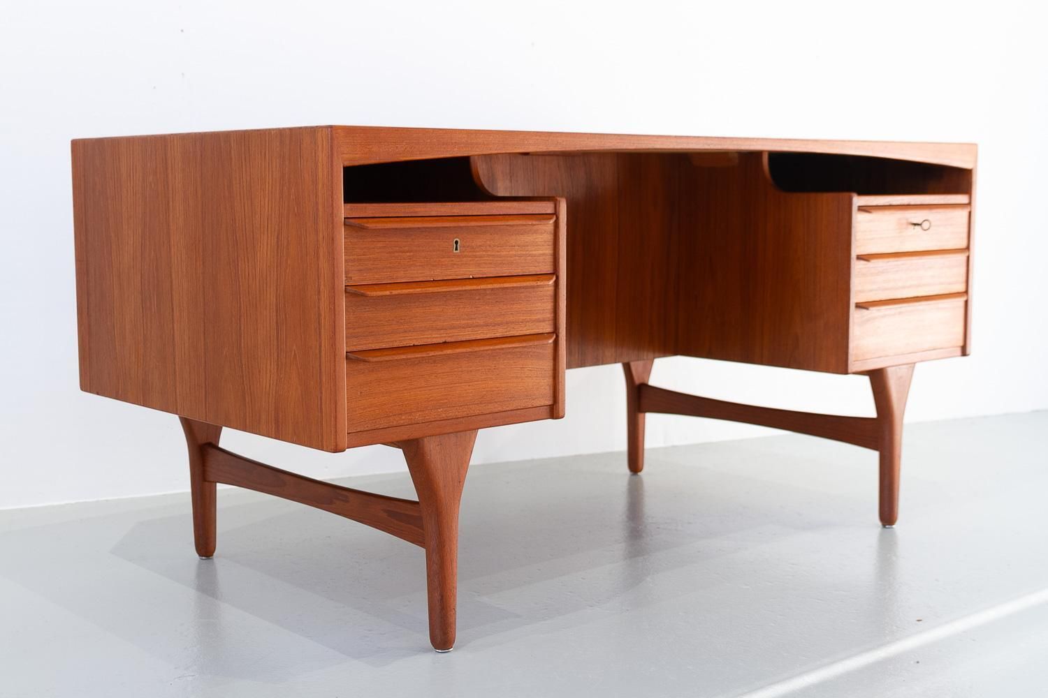Danish Mid Century Modern Teak Desk By Valdemar Mortensen, 1960s. photo for sale