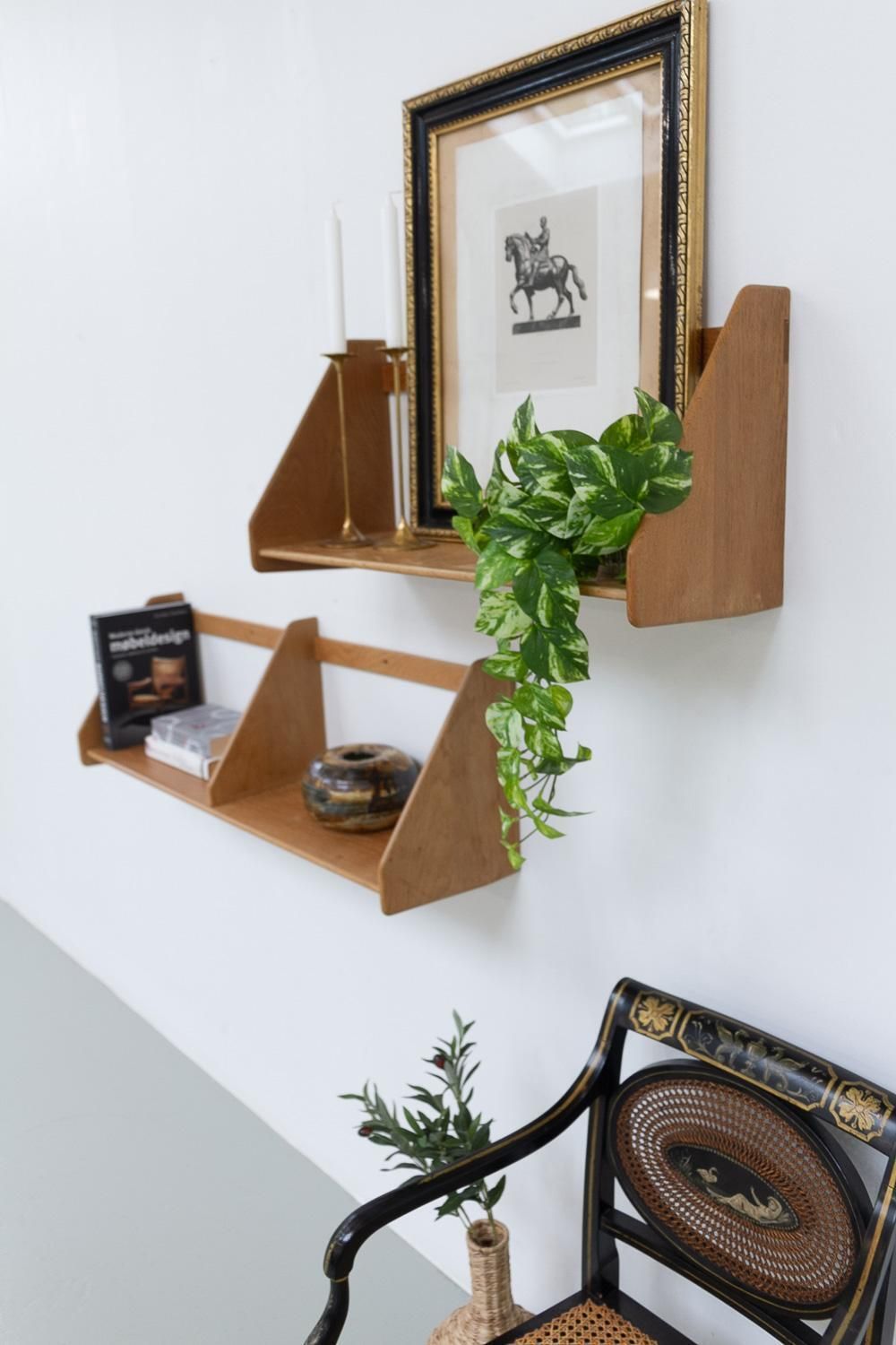 photo vinterior Danish Oak Shelves By Hans J. Wegner For Ry Møbler, 1950s. Set Of 2.