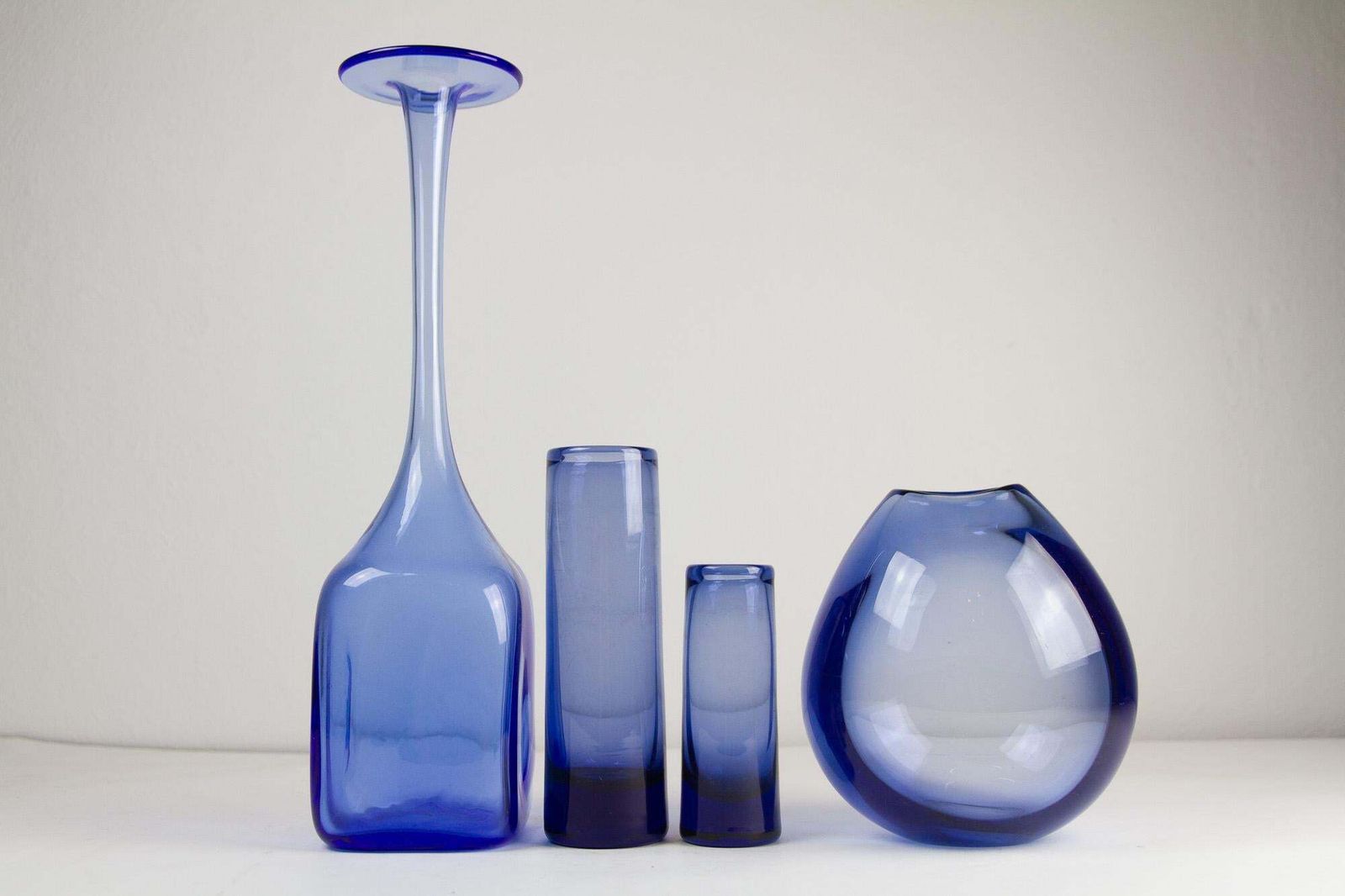 637.0 Vintage Danish Glass Vases "Sapphire Blue" By Holmegaard. Set Of 4. photo