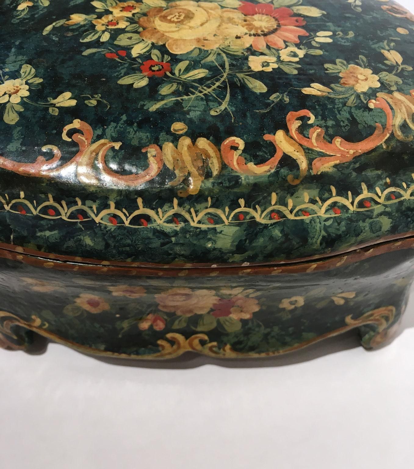 1750 Venezia Italy Green Lacquered Wooden Box Jewelry Case And Floral Decoration photo vinterior