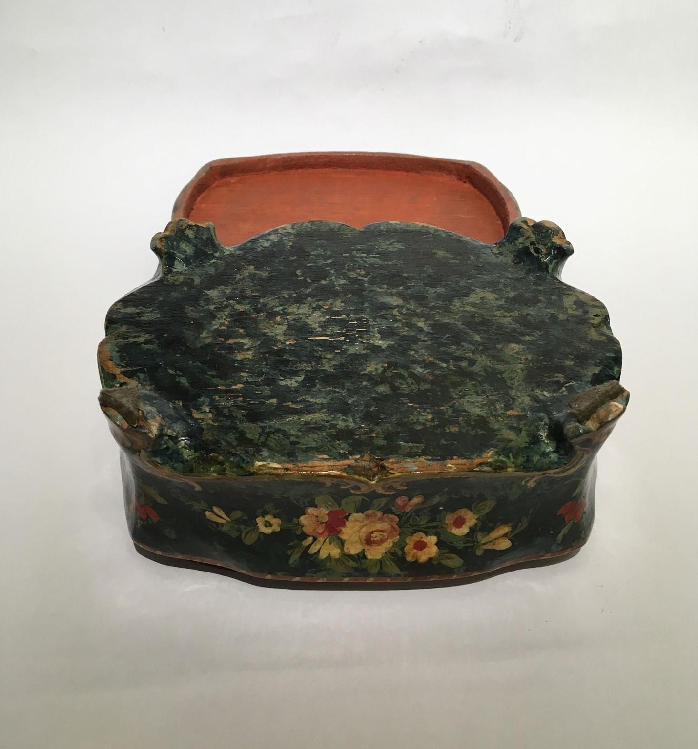 8499.0 1750 Venezia Italy Green Lacquered Wooden Box Jewelry Case And Floral Decoration photo